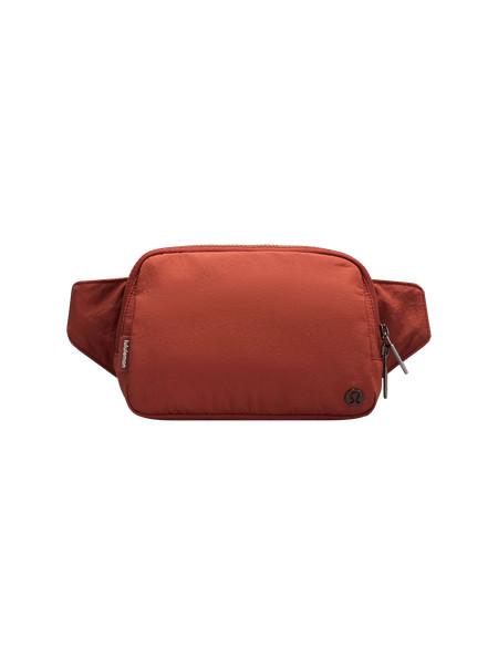 Everywhere Belt Bag Large 2L | Unisex Bags,Purses,Wallets | lululemon | Lululemon (US)