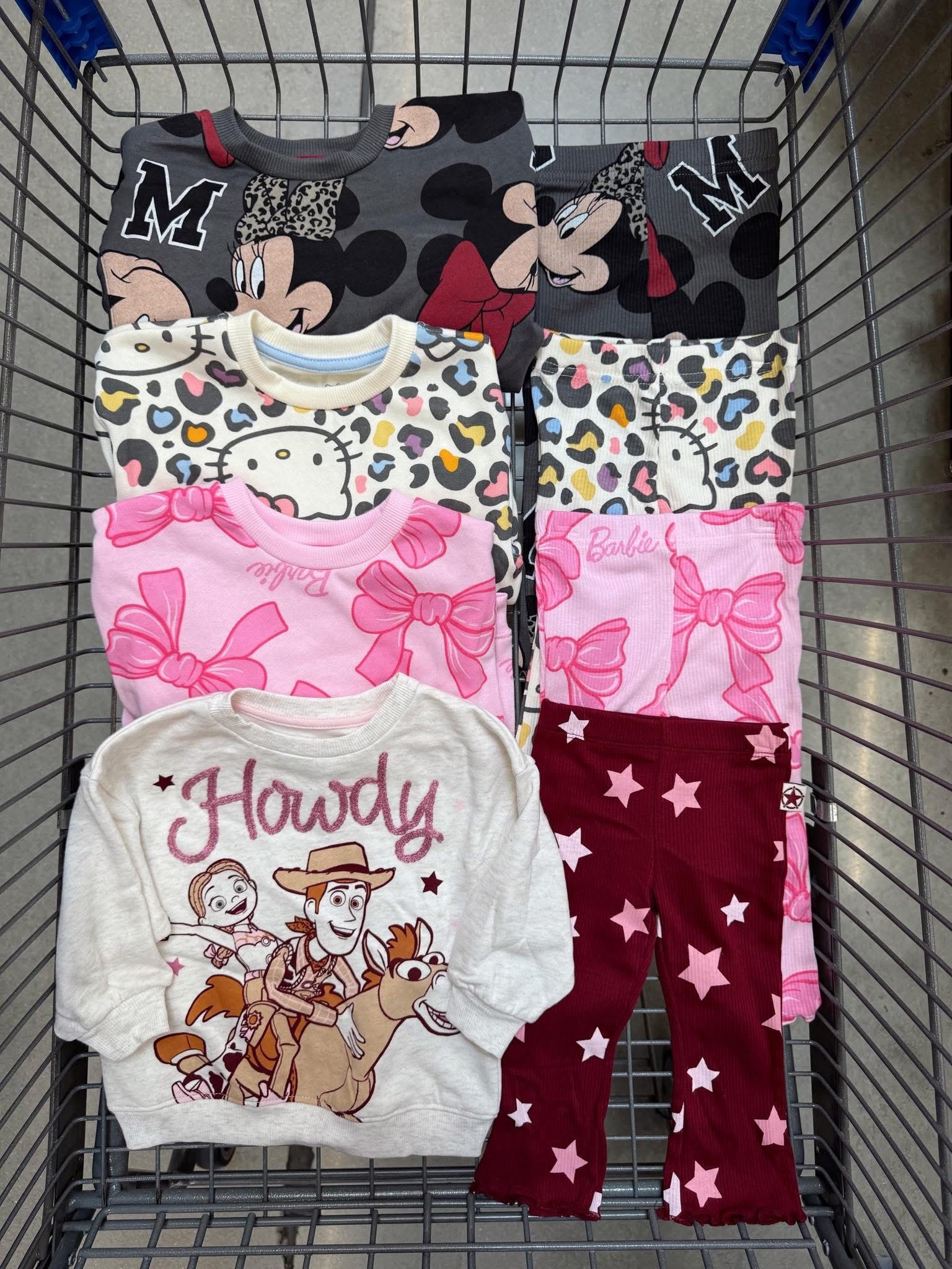 Toddler sweatshirt sets with flare leggings #toddler #walmartfinds 
#walmarttoddler 
