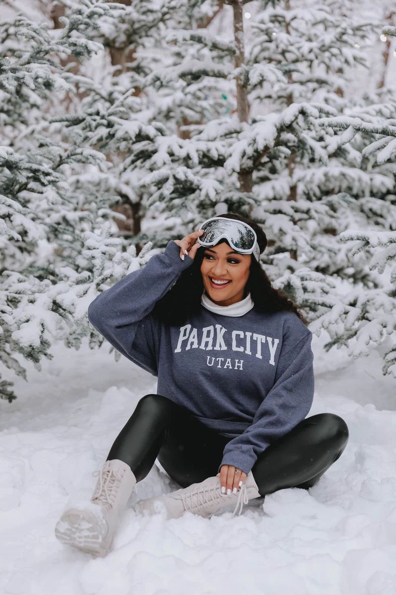 Park City Utah Heather Navy Graphic Sweatshirt | The Pink Lily Boutique