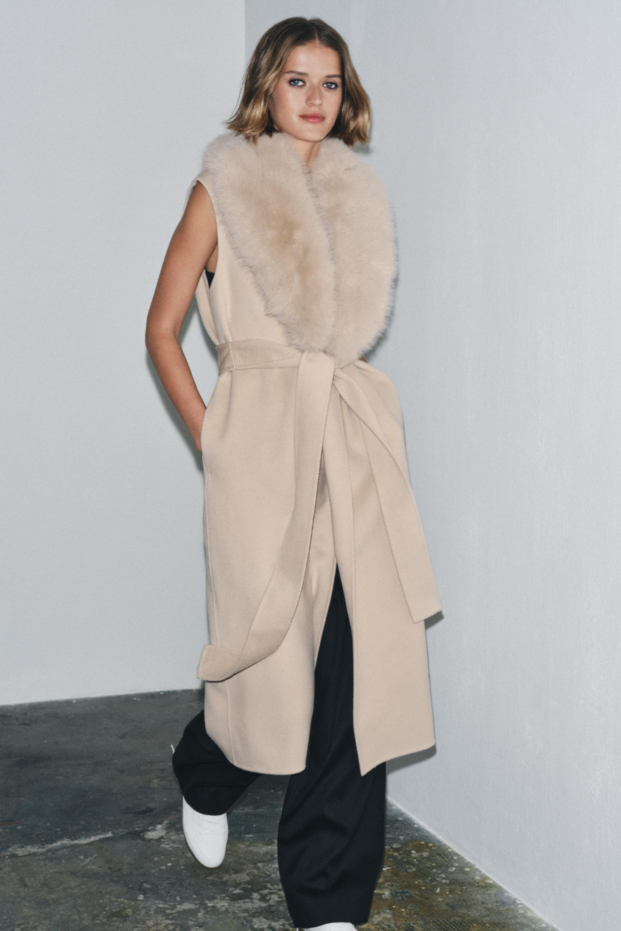 ZW COLLECTION FAUX FUR COLLAR VEST | Zara US