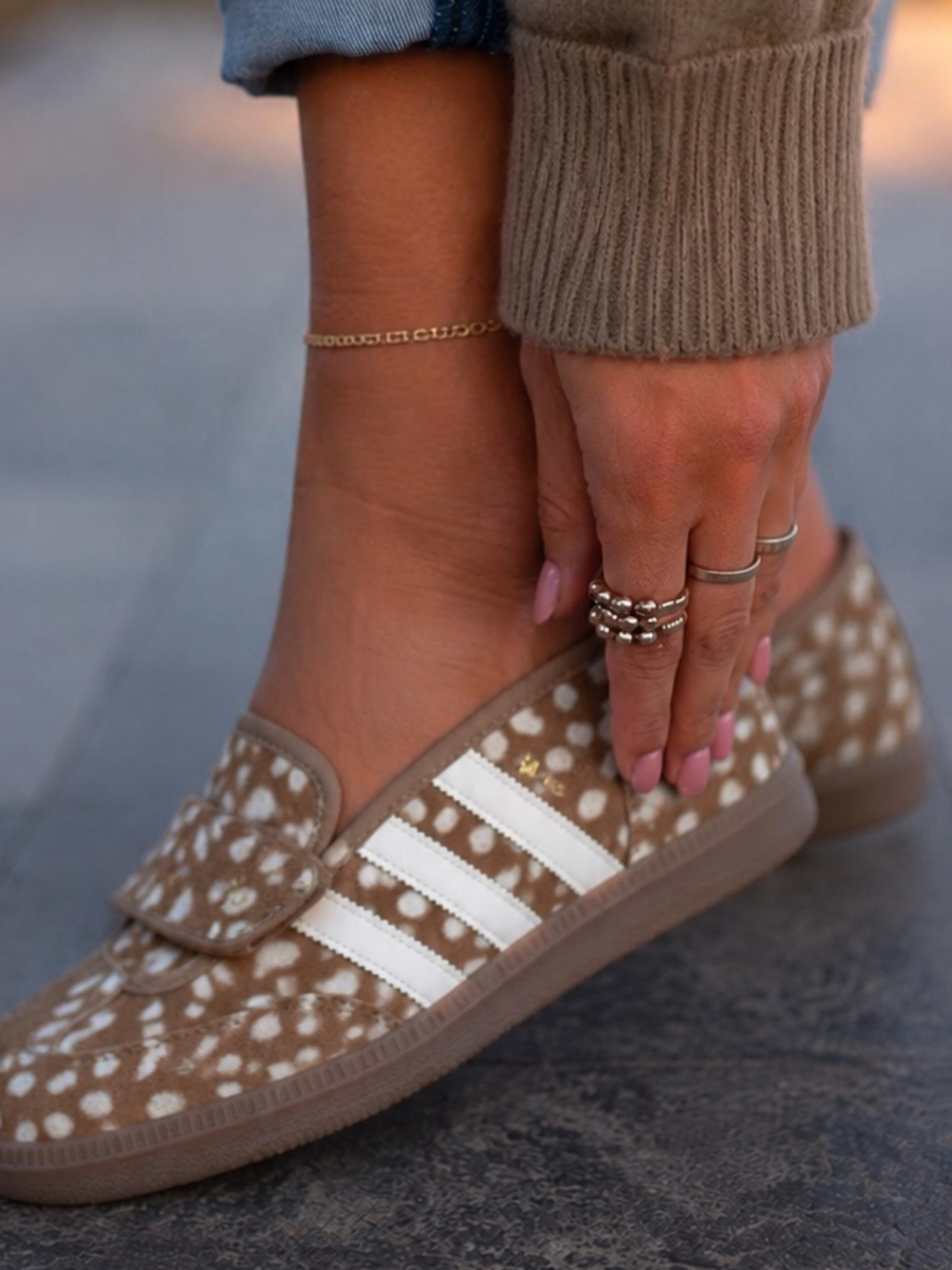 🚨 JUST RELEASED TODAY! 🚨

Bambi print is going to be one of the TOP prints for fall—and it just dropped in the cutest mule! 🤎🐆 This is the perfect easy, slip-on-and-go shoe that instantly makes your outfit more fun.

If you’ve been loving the Bambi print, you’re going to be OBSESSED with these! 😍

Comment BAMBI and I’ll send you the link! 🔗

#LTKootd #LTKgrwm #LTKmomlife