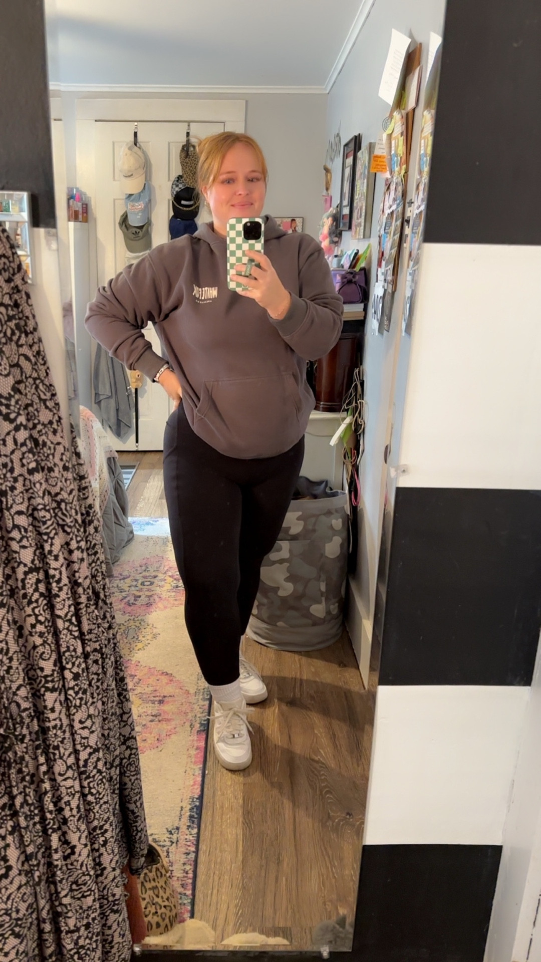 White Fox is my favorite hoodie brand! 

Wearing a super comfortable fit for running around today. 