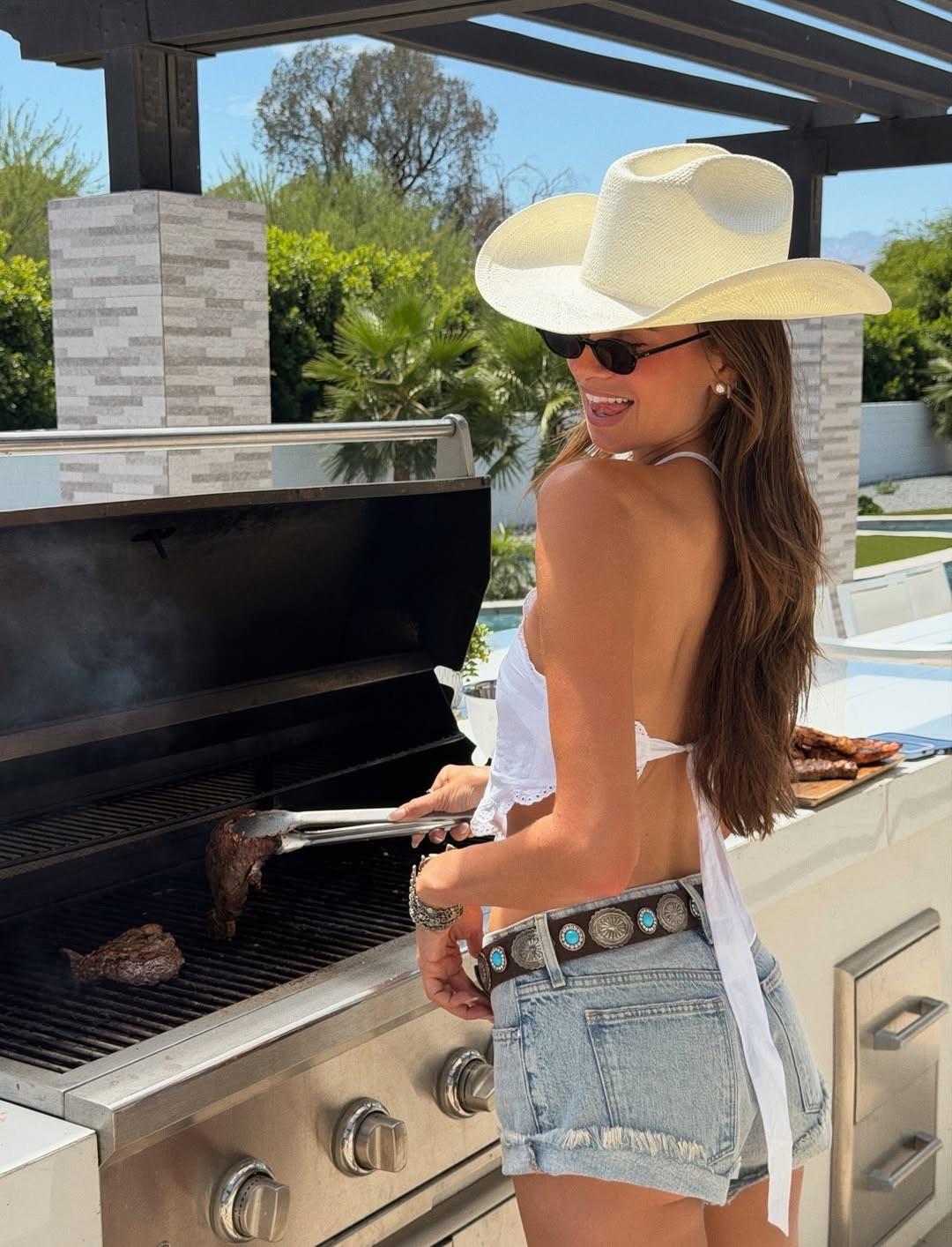 and just like that I'm back to loving life again 🎶🤠🌵🤎🎡🍻

#LTKFestival #LTKootd