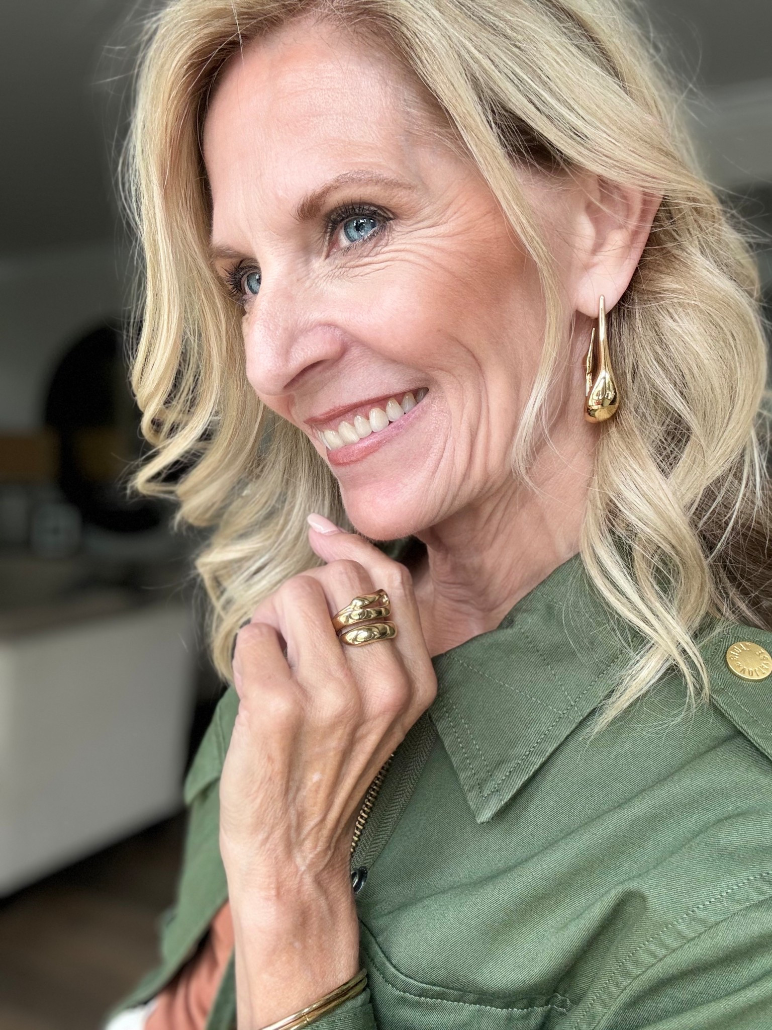 Spell binding jewelry from @_jennybird 

I thought these pieces were perfect to go with the season.

I am wearing: 

Colette Hoop Earring - Medium
Sées Ring
Dane Bangle Set

Use Code DEBORAH15 for 10% off @_jennybird 

Follow me for more 50+ style inspiration



#LTKStyleTip #LTKOver40