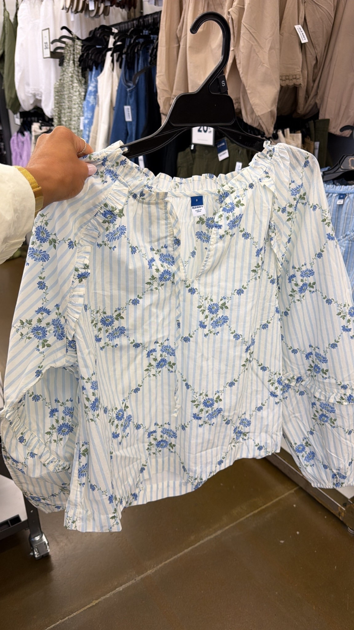 This floral blouse is such a sweet piece for spring 💙 I love the blue floral print! So eminine. Tne flowy fit make it easy to pair with jeans, white denim, or shorts for an effortless everyday outfit.

#ltkstyle #ltkfinds #springtops #springfashion #floralblouse #everydayoutfit #casualstyle #springoutfits #oldnavystyle #outfitideas

#LTKPetite #LTKmomlife #LTKOver40