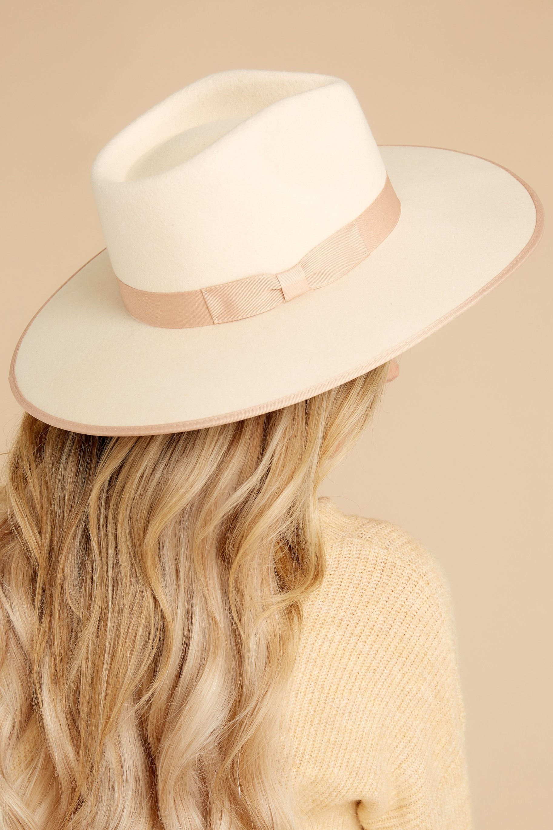 Taupe Rancher Hat | Red Dress 