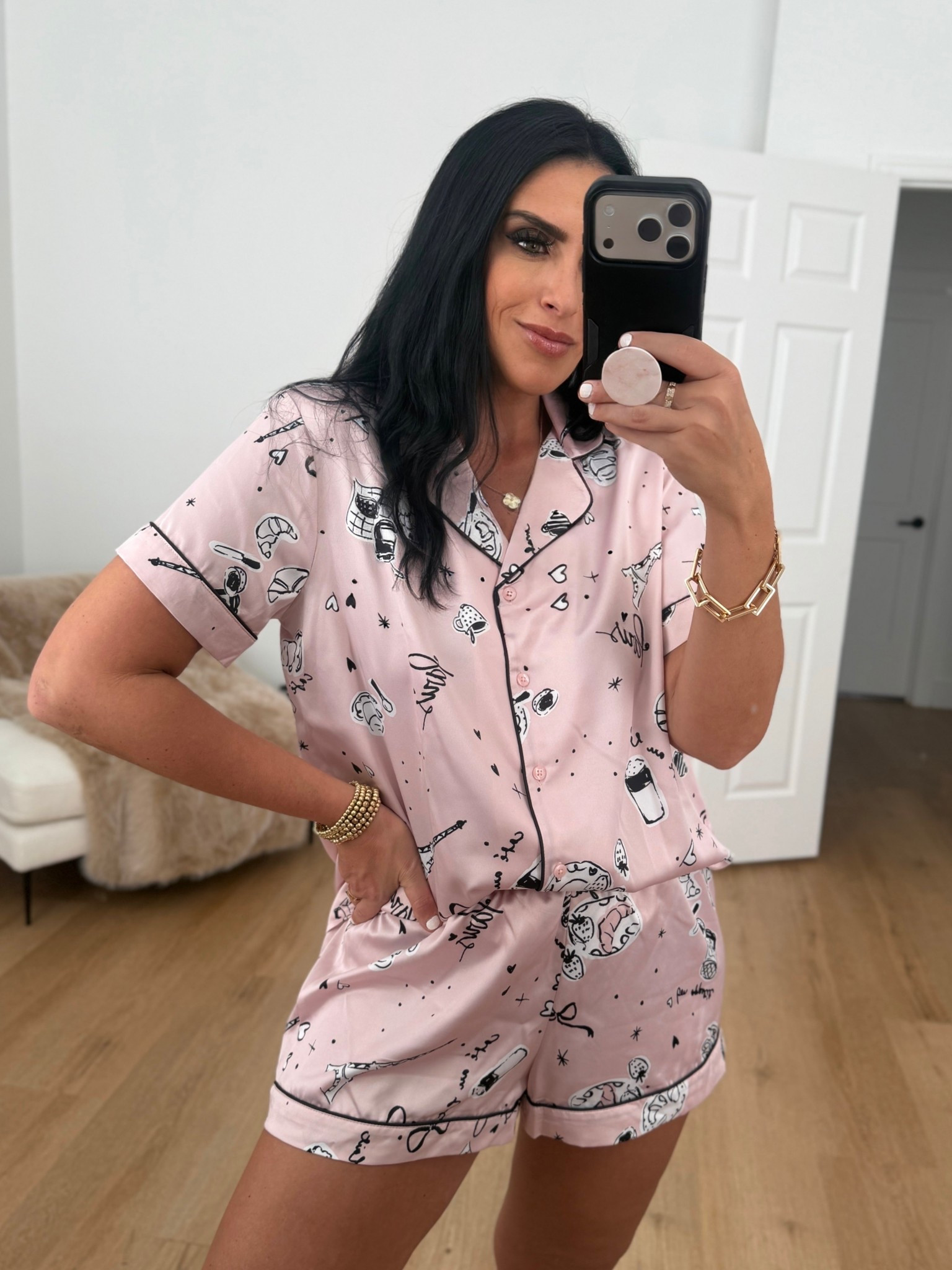 Joyspun Women’s Stretch Satin Short Sleeve Top and Shorts Pajama Set wearing size medium 