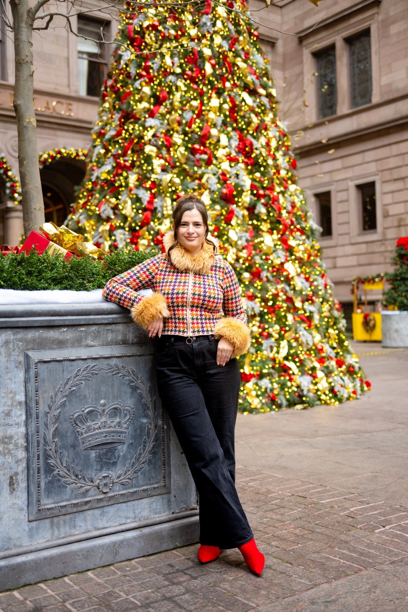 This fur trim cardigan from Show Me Your Mumu made a great holiday outfit! I paired it with my go to Abercrombie jeans and a pair of red boots I thrifted (similar linked)

#LTKootd #LTKSeasonal