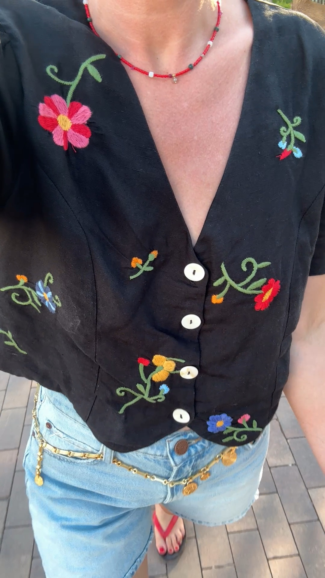 Rixo Embroidered Shirt 🖤

Summer | travel | holiday | evening | date | shirt | shorts | July 


#LTKsummer #LTKtravel #LTKdatenight