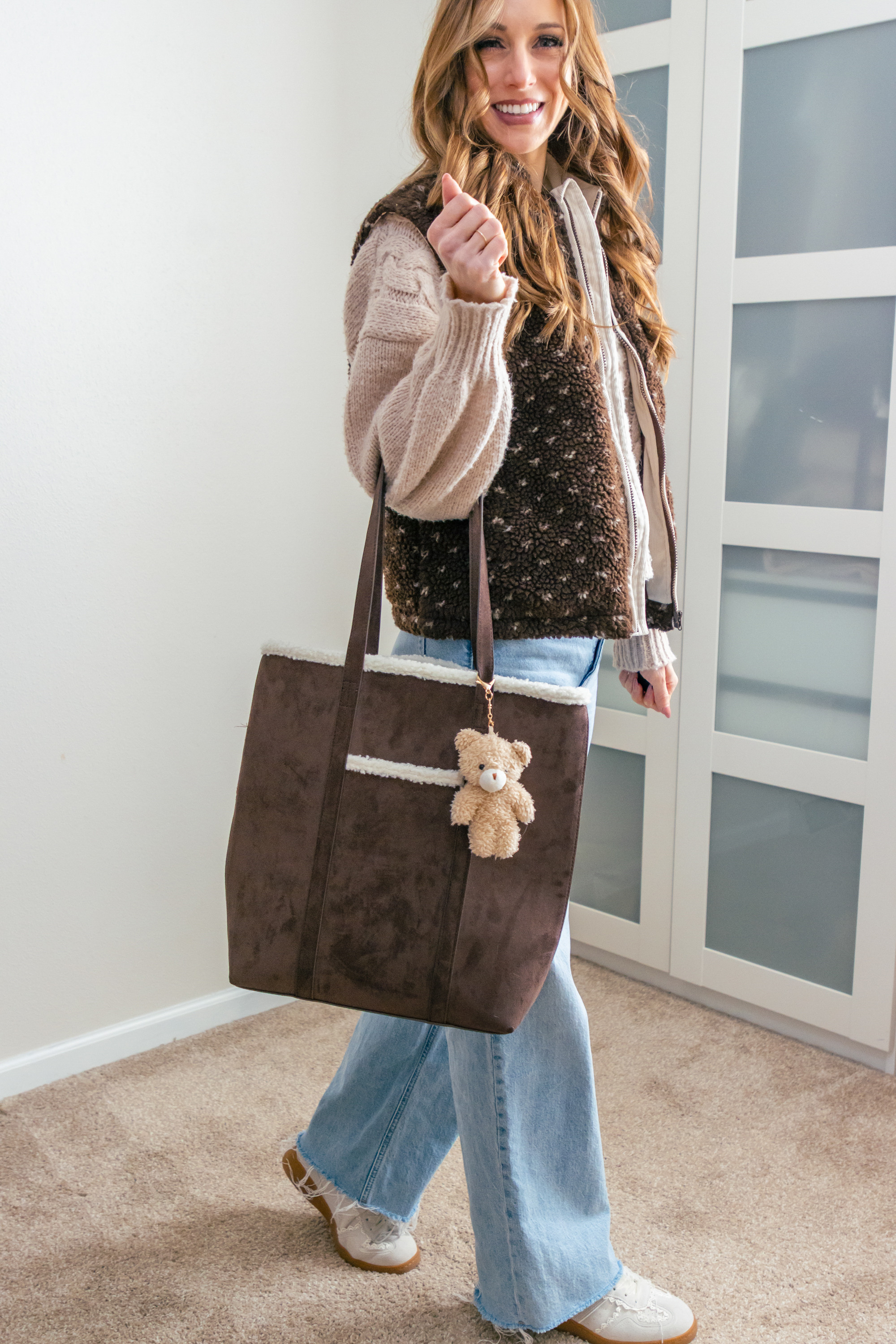 Easy, everyday wide leg jeans outfit.
I'm in a size medium in the vest.
I'm in a size 0 in the Old Navy jeans. This is my go-to denim style from them.
 

 #LTKootd #LTKOver40 #LTKSaleAlert