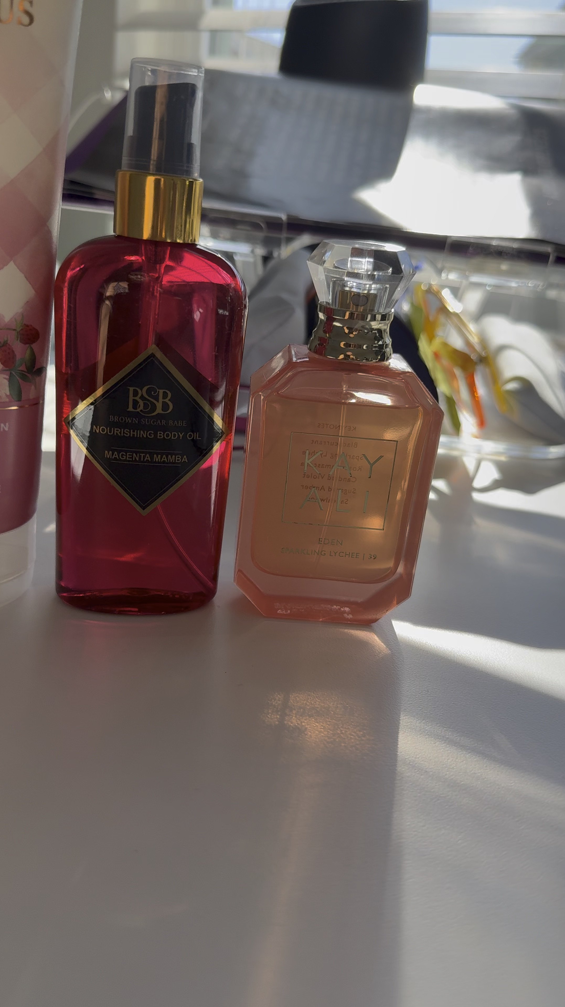 💗💗I SMELL GOOD💗💗

Whoa whoa whoa 🤯 This combo is amazing! Definitely spring and summer ready! Super sweet and fruity. 

TBH, I think BSB Magenta Mamba and Sparkling Blush are sisters! 🤭

BSB Magenta Mamba
Inspired by Pink Boa
Top Notes: Black Currant, Rosemary, Bergamot Blackberry
Middle Notes: Raspberry, Vodka, Basil and Lily of the Valley
Base Notes: Musk, Sandalwood, Strawberry, Amber, Peach, Incense and Patchouli.

Bath and Body Work Gingham Gorgeous body cream
Notes: pink strawberries, peach nectar and peony blooms.

Sparkling Lychee | 39
Top Notes: Blackcurrant, Sparkling Lychee, Italian Lemon, Red Apple
Middle Notes: Rose Damascena, Candied Violet, Jasmine Sambac
Base Notes: Sugared Amber, Cedarwood, Musk, Vanilla Absolute, Sandalwood





#LTKOver40 #LTKFindsUnder100 #LTKBeauty