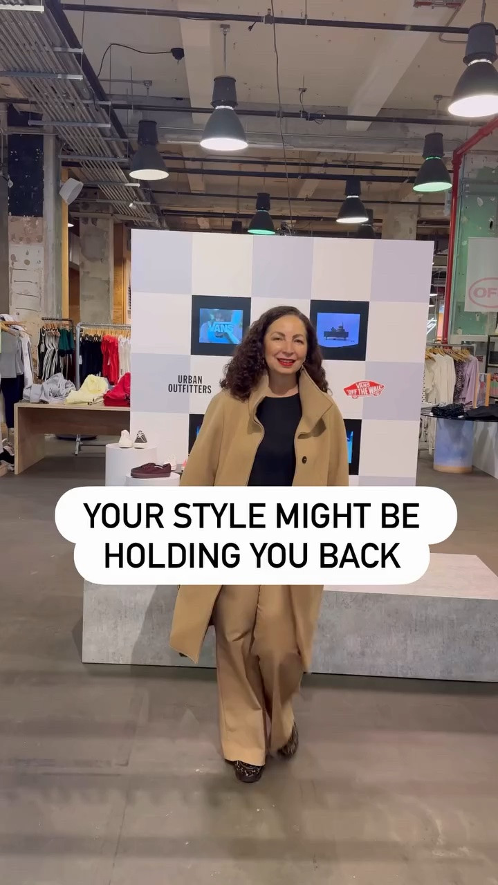 Your style might be holding you back.

The right outfit doesn’t just look good—
it changes how the world responds to you

Focus on these 3 things:

1️⃣Structure
• Blazers, tailored pants, defined silhouettes
👉 Instantly elevate your presence

2️⃣Fit
• Nothing too tight or too loose
👉 Tailoring = polished, expensive look

3️⃣Color Palette
• Neutrals + refined tones (black, cream, navy, camel)
👉 Creates a powerful, cohesive image

✨ Ready for that shift? DM me STYLES

#LTKSeasonal #LTKstorytime #LTKActive