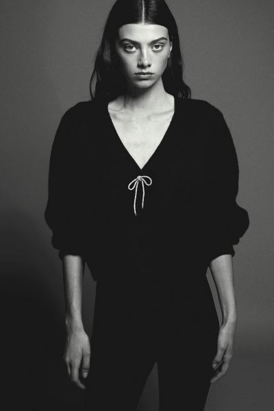 Rhinestone-bow cardigan - Powder pink - Ladies | H&M GB | H&M (UK, MY, IN, SG, PH, TW, HK)