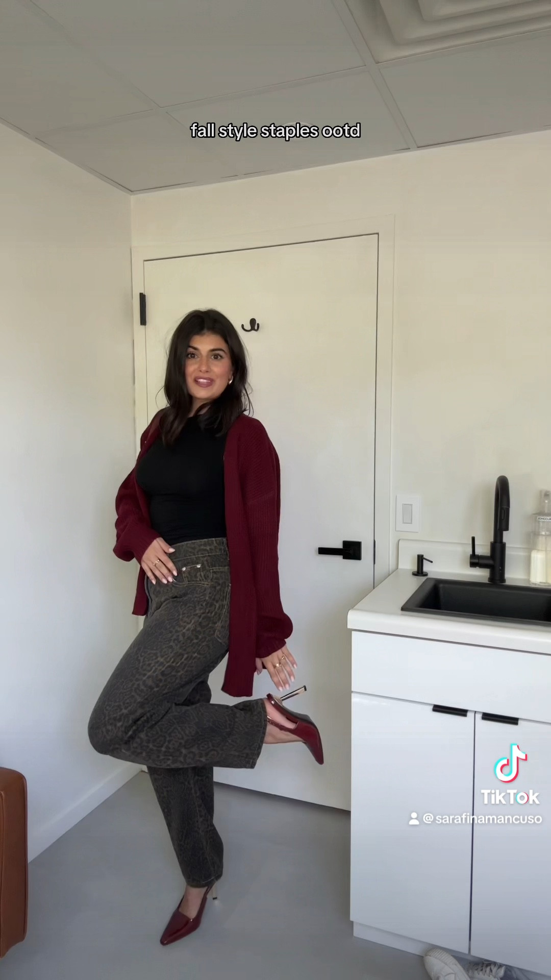 Fall style Amazon outfit. 🍂 I will post more from the haul on my IG @sarafinamancuso soon!


Fall sale, fall style, red, burgundy, sling back, fall heels, fall shoes, cheetah print, cardigan, Amazon finds 

#LTKVideo #LTKStyleTip #LTKFallSale