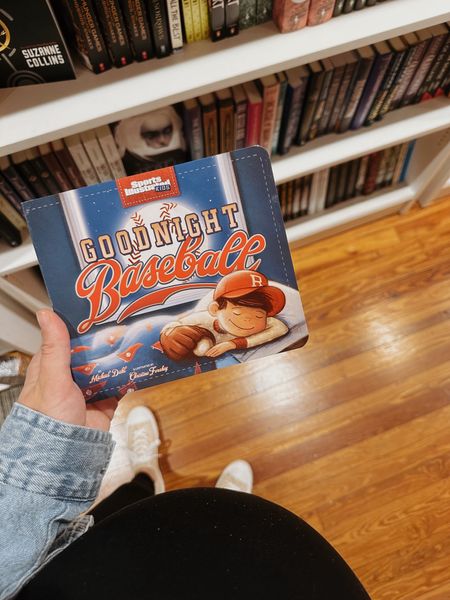 baseball book for baby 🤍

goodnight baseball, baseball book for kids, kids baseball book, baby baseball, baby boy, baby books 

#LTKbaby