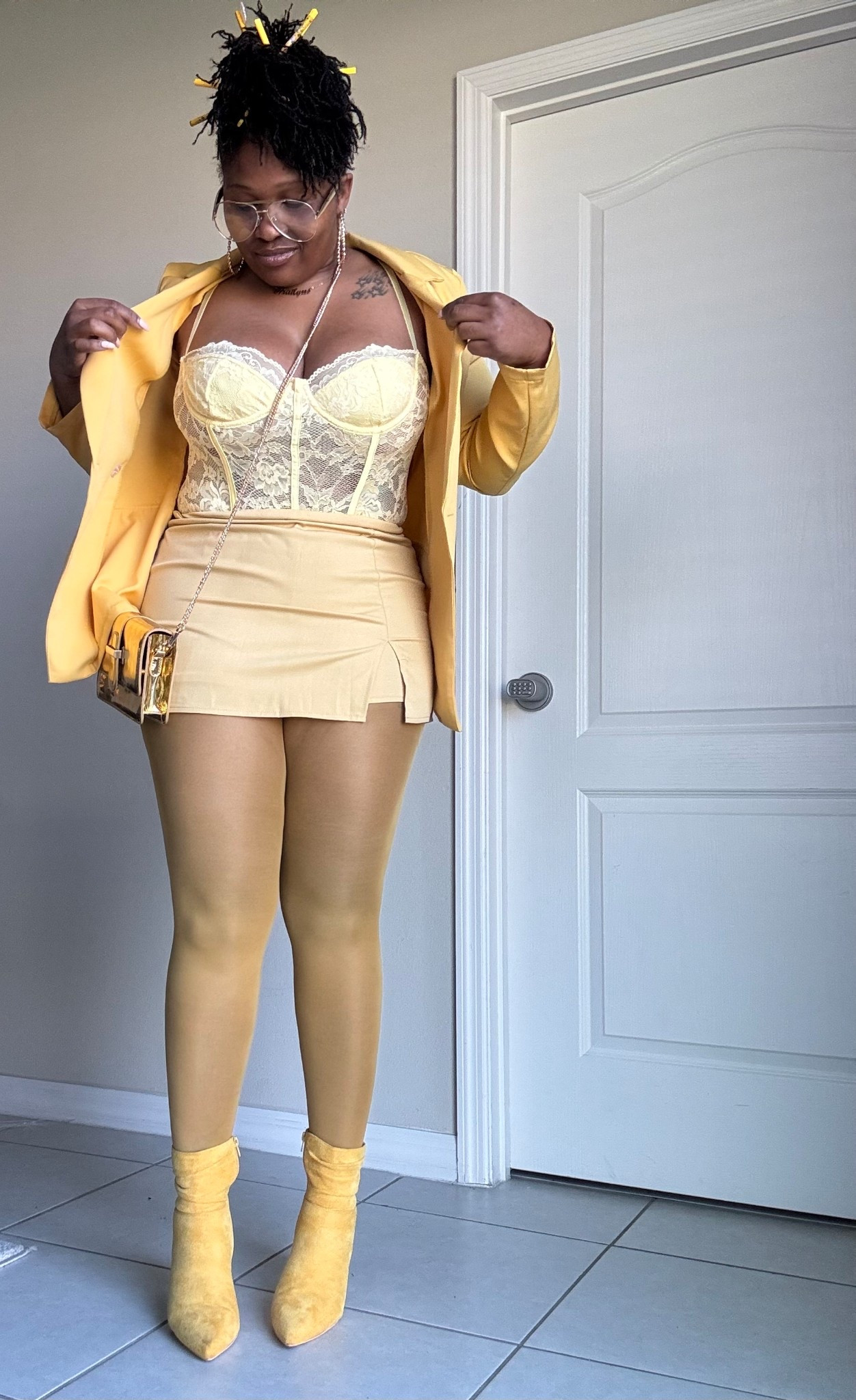 Bodysuit and Blazer are a L
Skort is an XL

#LTKootd #LTKOver40 #LTKgrwm