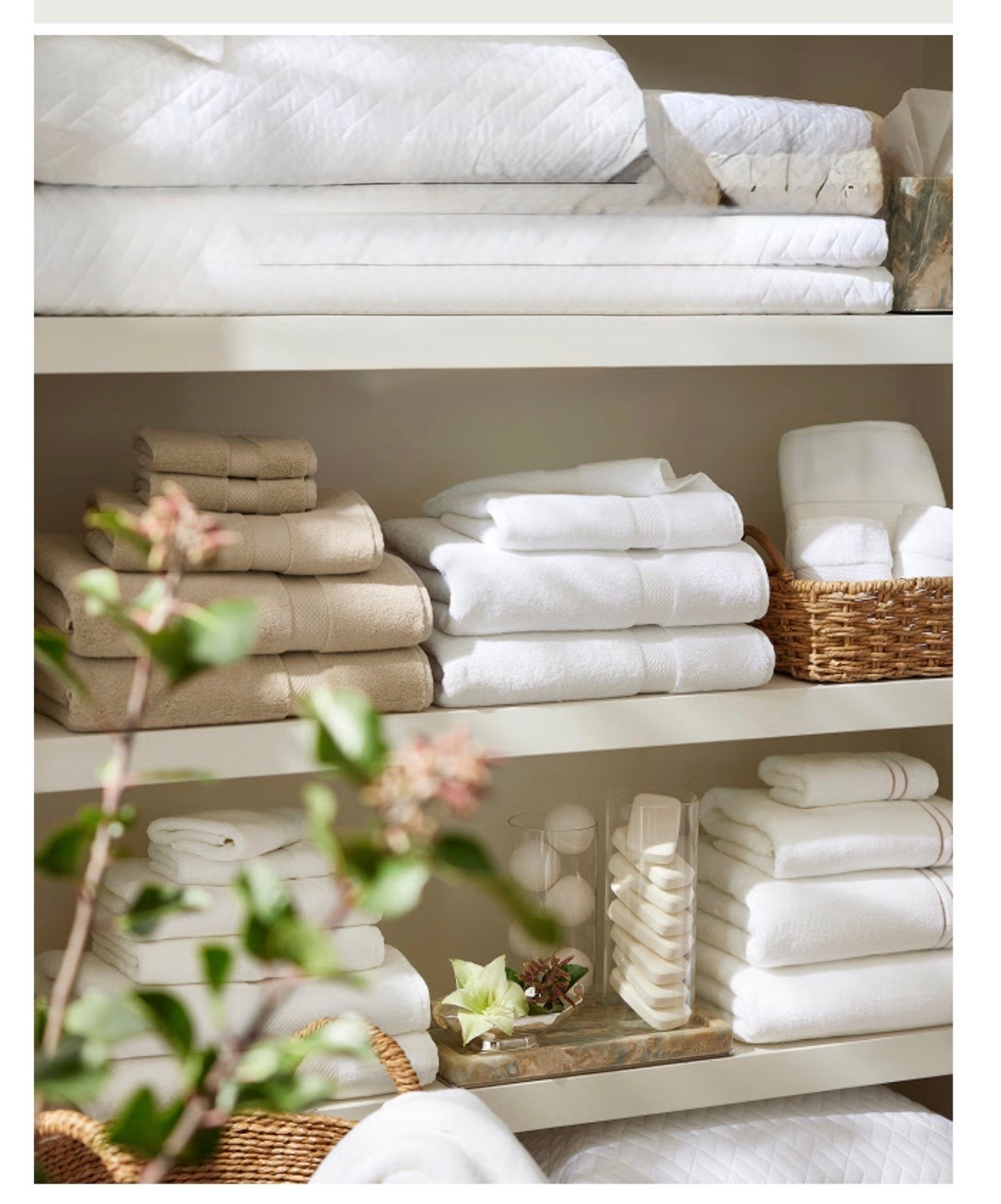 Chambers® Heritage Turkish 800-Gram Solid Towels

Crafted of luxurious Turkish cotton, our towels are loomed with dense loops and a piqué dobby for guaranteed absorbency and incomparable softness.

800-gram-weight Turkish cotton.

#LTKHome #LTKWedding #LTKmomlife