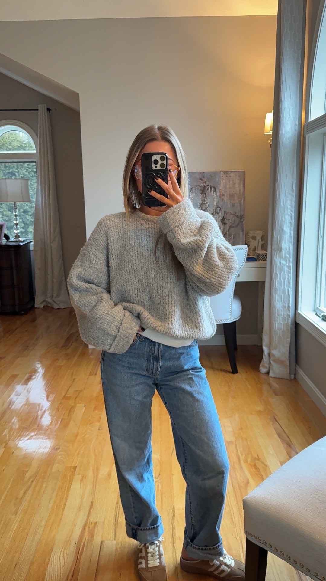 wearing a xs/ in sweater and 23 in jeans 

#LTKU #LTKootd #LTKSeasonal