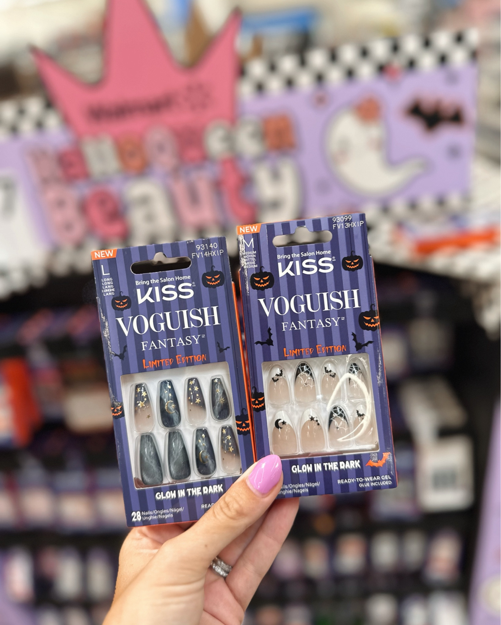 Limited edition Halloween press on nails at Walmart! 🖤🕸️💜💀