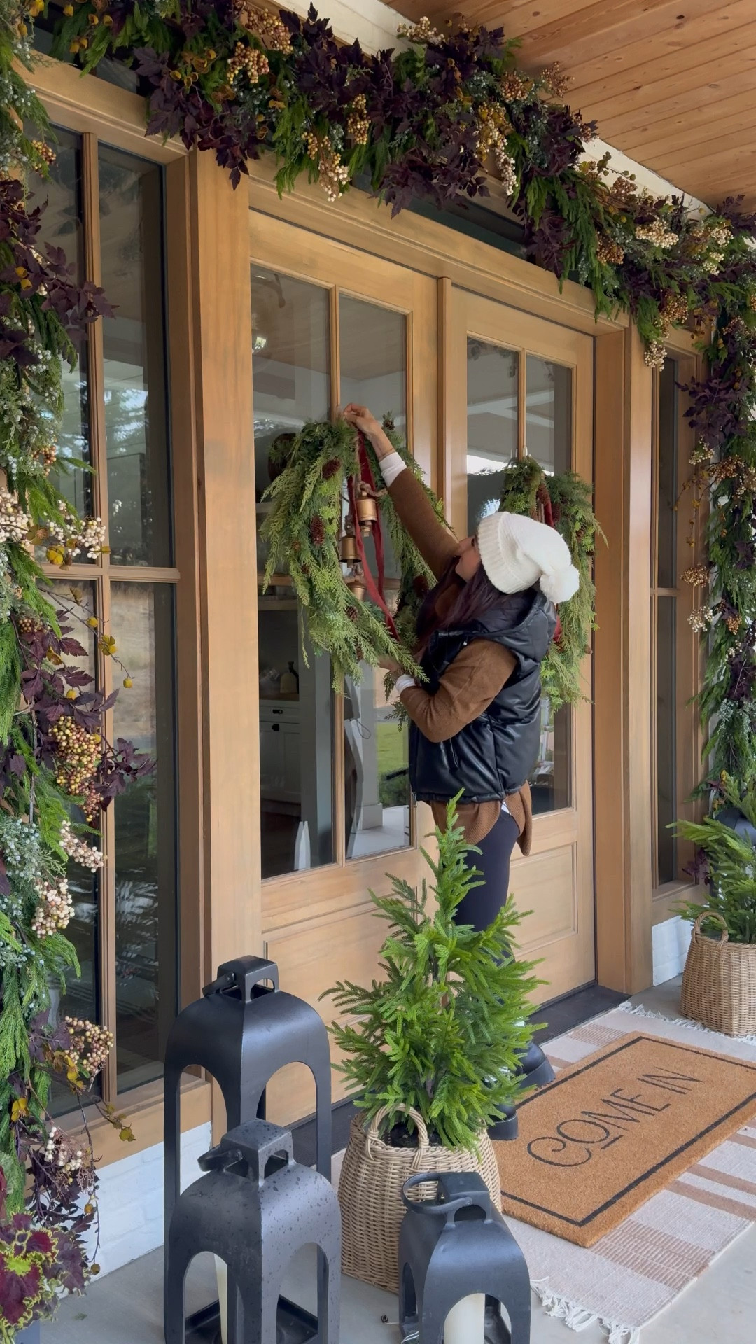Shop my holiday front porch 

#LTKWatchNow #LTKSeasonal #LTKHoliday