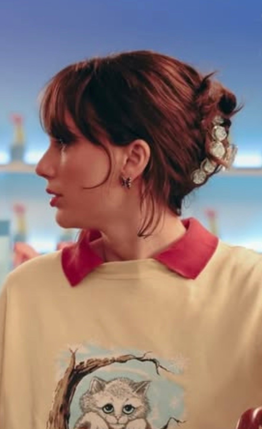 Shop Taylor’s butterfly earrings from the Opalite video!

#LTKBeauty #LTKootd #LTKdayinmylife