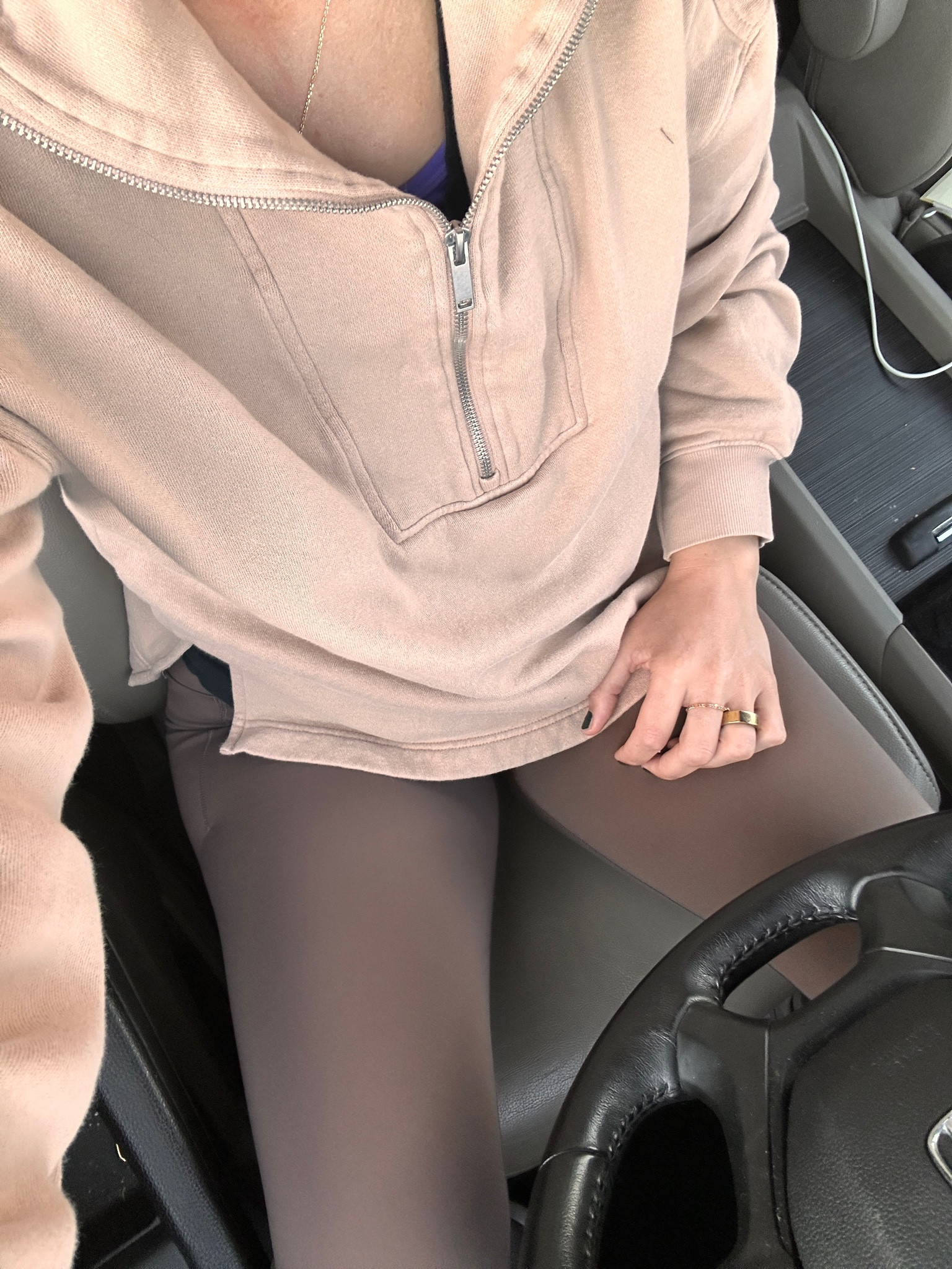 Neutral workout OOTD linking similar sweatshirt. Loving the tans and browns this year (and Old Navy and GAP are the best!).

#LTKSeasonal #LTKFitness #LTKSaleAlert