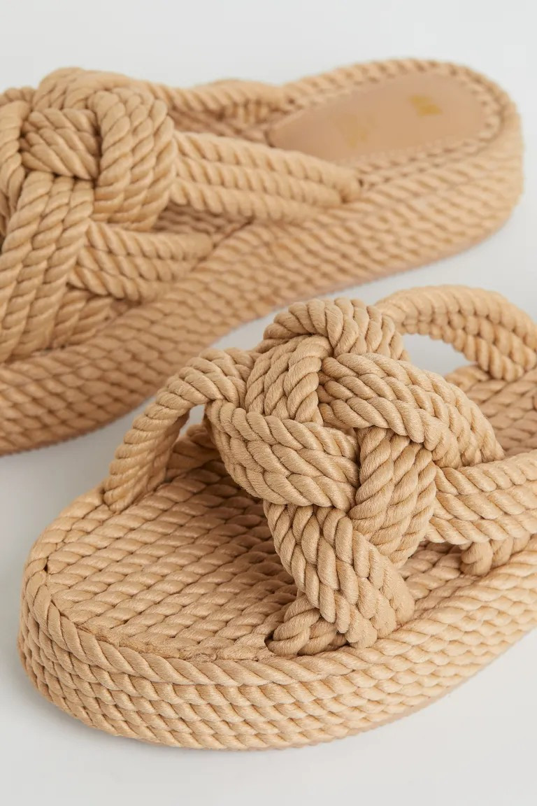 Slides | H&M (US + CA)