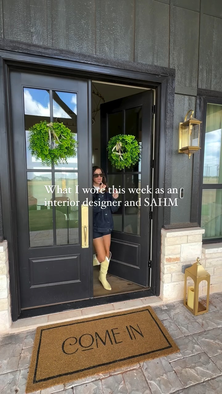 Working as an interior designer and SAHM calls for fashion & comfort (IYKYK) 🫶🏼🤎 

#interiordesignfashion #ootw #ootd #fyp #fypage #wftxdesign #wftx #designer interior designer, Stay at home mom outfits, clothing, fashion