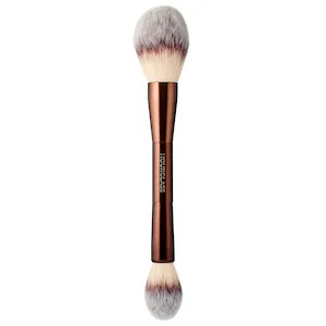 Veil™ Powder Brush - Hourglass | Sephora | Sephora (US)