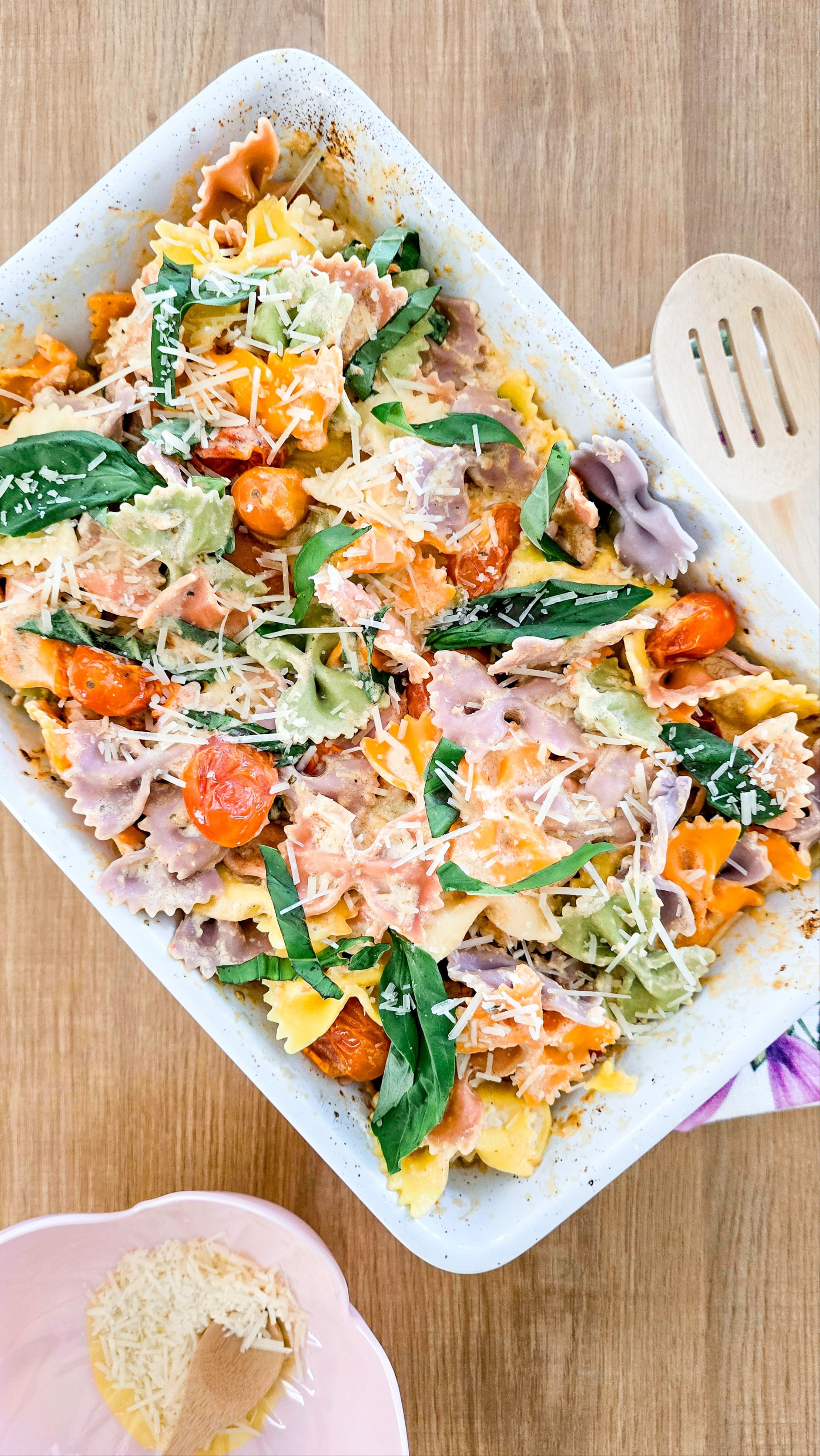 Rainbow Pasta with the viral Boursin baked cheese recipe is chef's kiss! 🤌🌱🍅

#LTKSeasonal #LTKfoodie #LTKHome