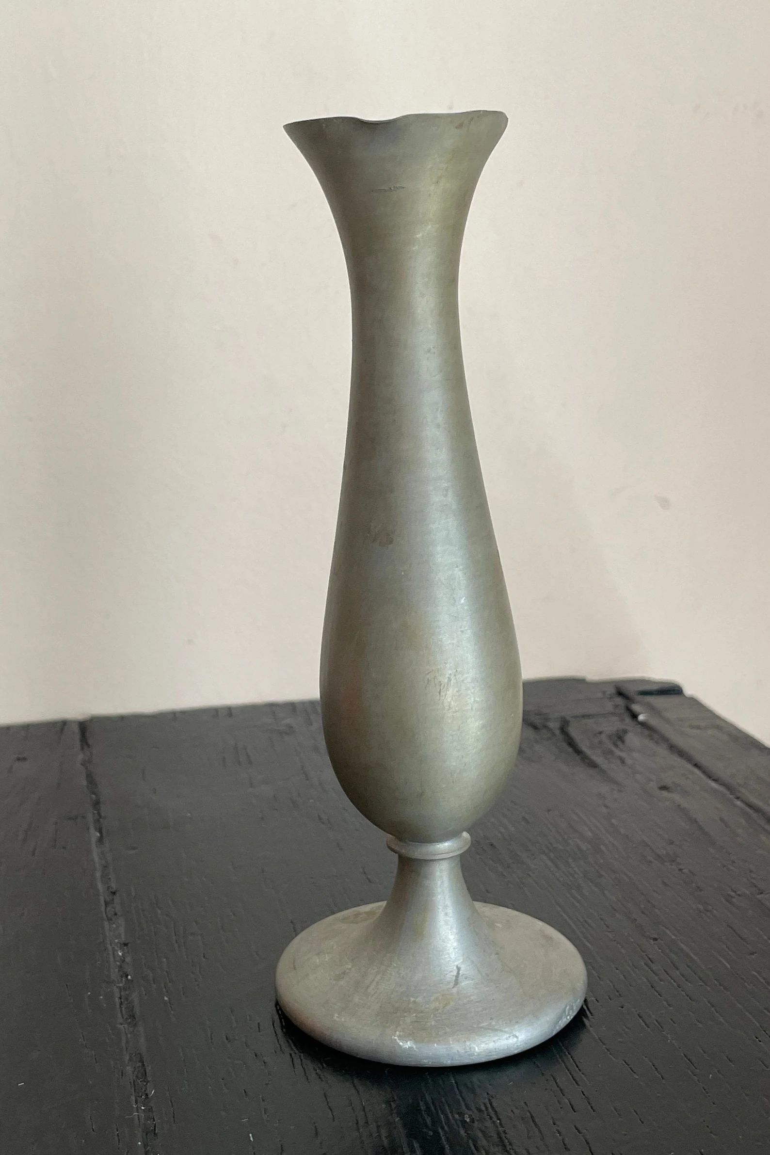 Vintage Leonard Genuine Pewter 6 Poland Silver Ruffled Scalloped Bud Vase Display Mid Century Sle... | Etsy (US)
