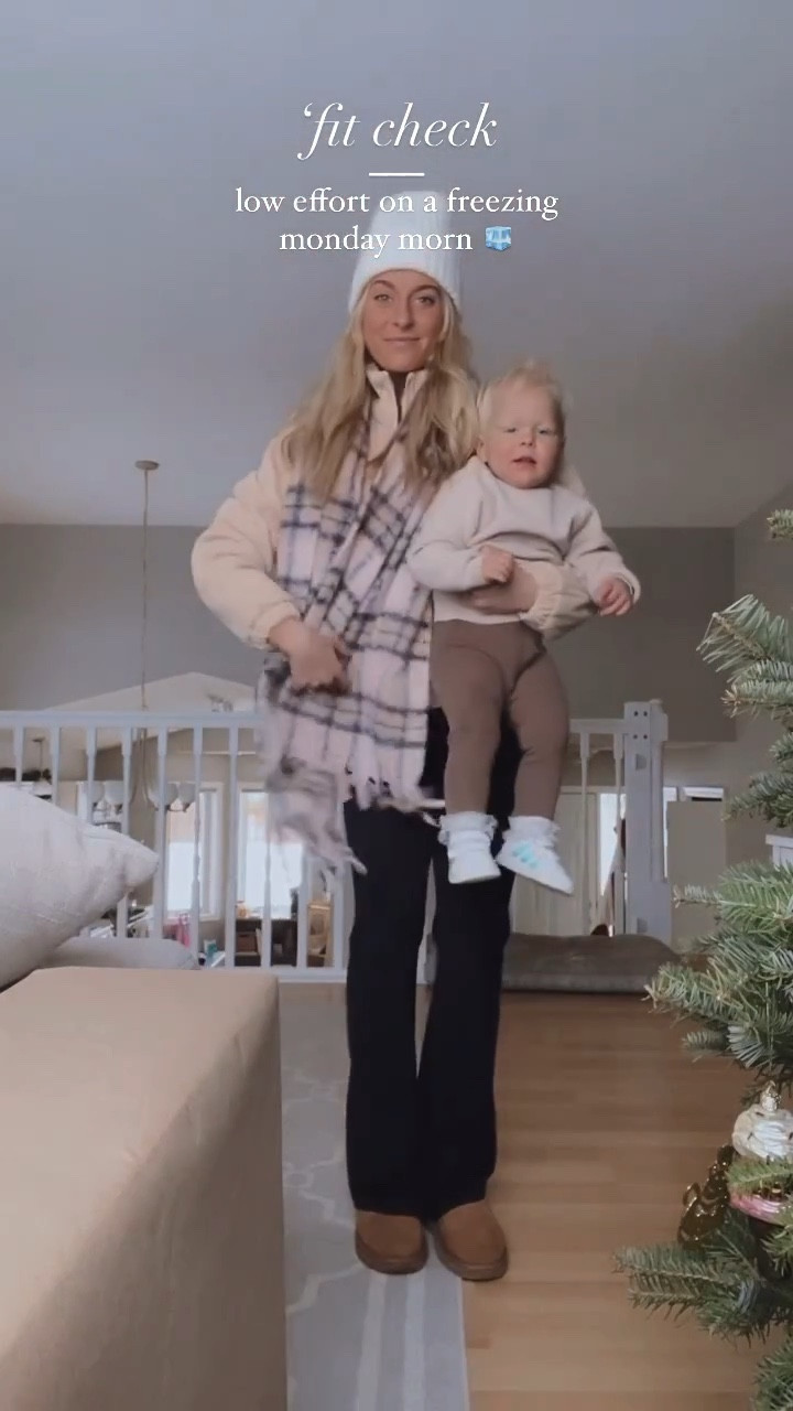 ‘Fit check - aerie flare leggings, Uggs, corduroy puffer, scarf, Shein, adidas

#LTKSeasonal #LTKHoliday #LTKstyletip