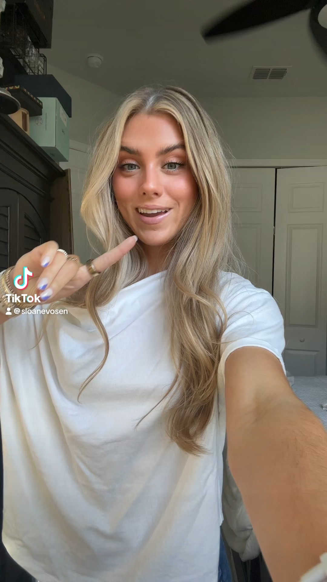 this @nuuds off the shoulder tee immediately took my classic tee + jeans combo to the next level 😉 i am in love with it, the necklace is so flattering on anybody. 

#nuuds #offtheshoulder #offtheshouldertop #tee #tshirt #closetstaples #closetessentials #closetbasics #staplewardrobe #affordablebasics #qualitypieces #essentialcloset #capsulewardrobe #wardrobeessentials #wardrobemusthaves #nuudsofficial #nuudstryon nuuds, nuuds haul, nuuds try on, nuuds tshirt, off the shoulder tshirt, nuuds off the shoulder shirt, capsule wardrobe, everyday outfit, casual outfit, what to wear, casual style, Pinterest inspired, outfit inspo. 


#LTKFindsUnder100 #LTKVideo #LTKStyleTip