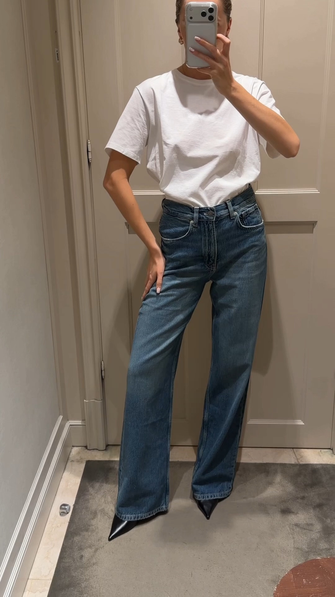 The perfect high waist jeans 🤌🏼 I’m wearing the jeans in size 36 and I’m 173cm

#LTKjeans #LTKworkwear #LTKspring