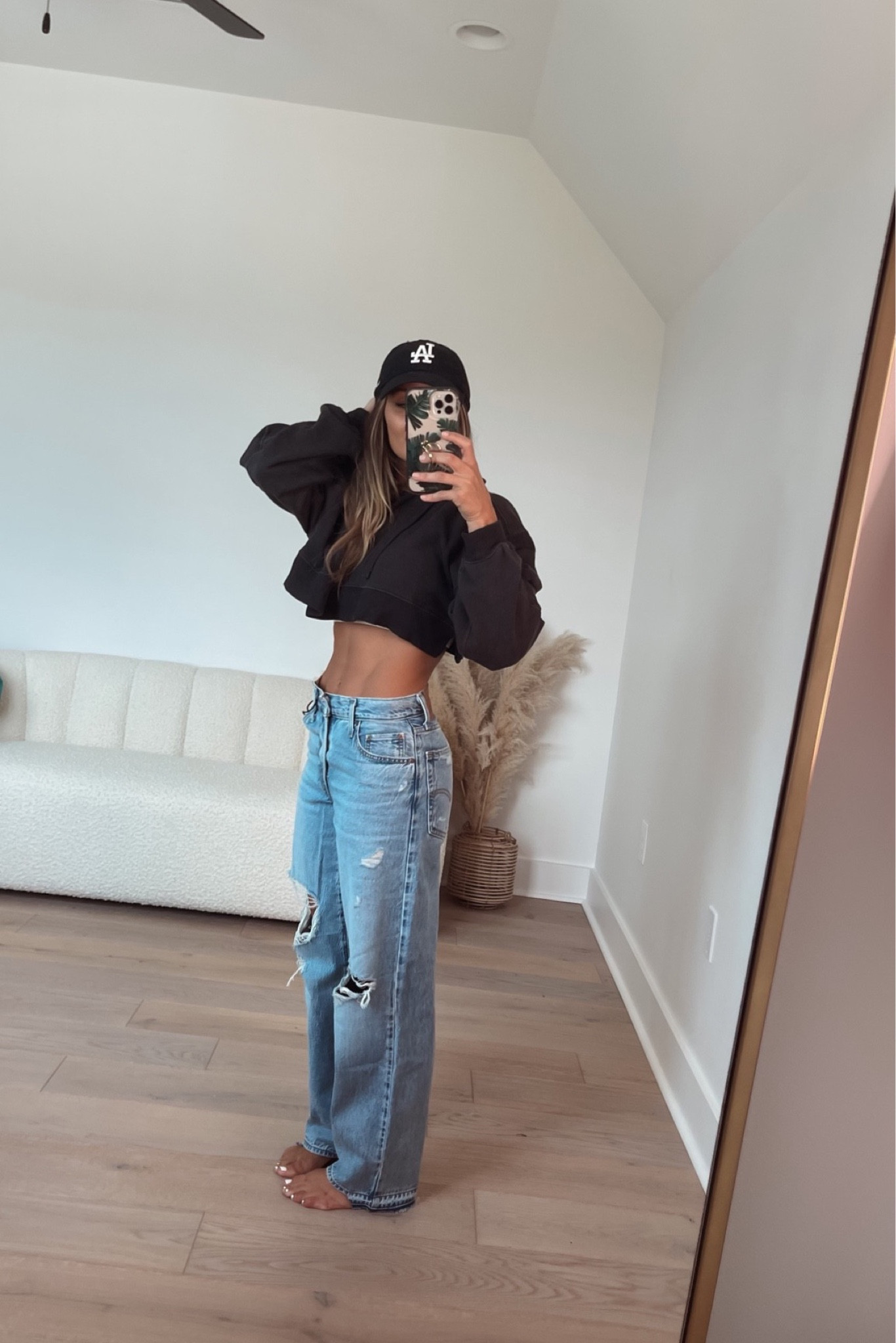 Size 24 in baggy Levi’s 
Crop hoodie xs

#LTKBacktoSchool #LTKSeasonal