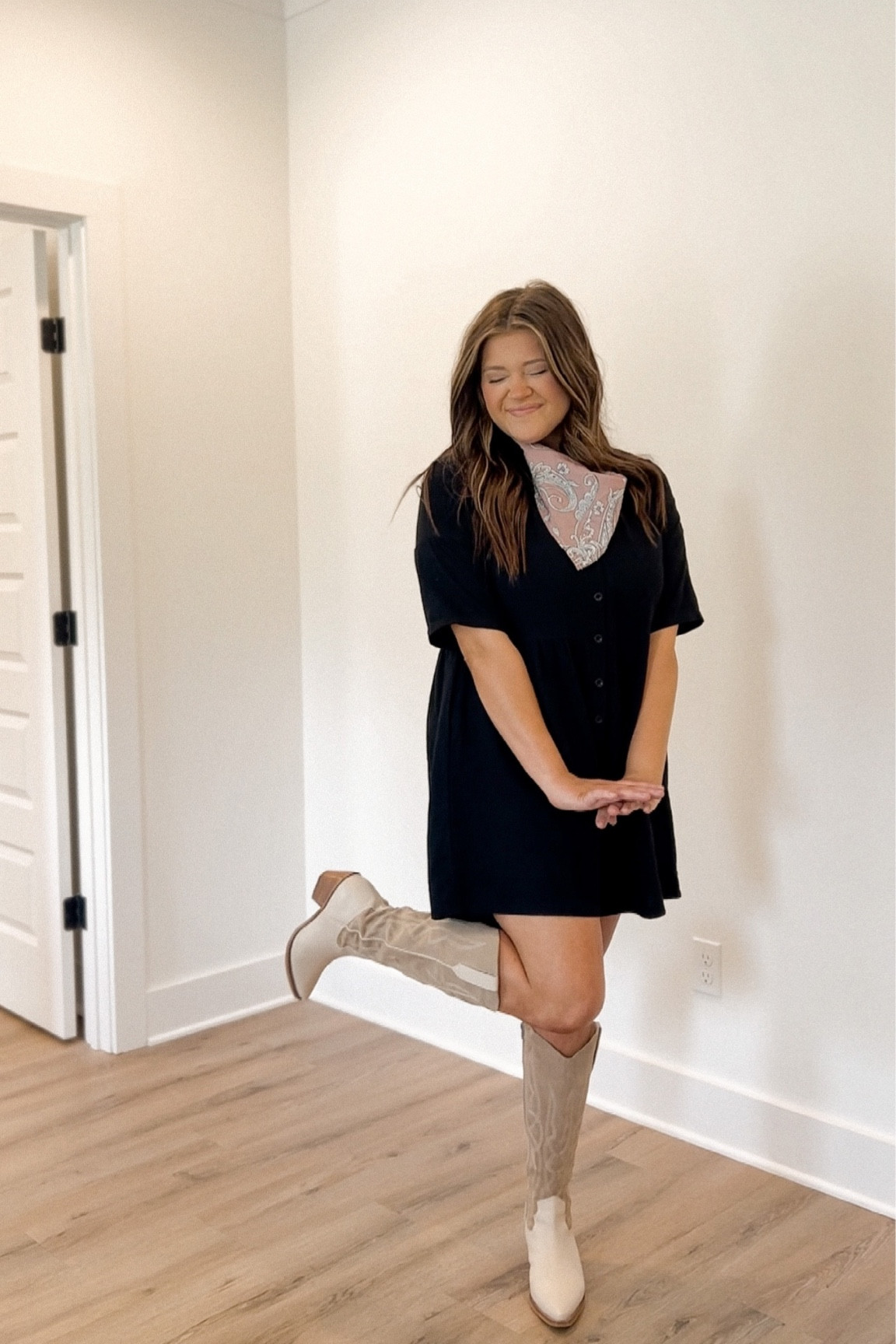 The most comfortable romper from Amazon and my BOOTS ARE ON SALE🤍👏🏼🥹🌊🤠🐚🌞✨


#LTKstyletip #LTKshoecrush #LTKsalealert