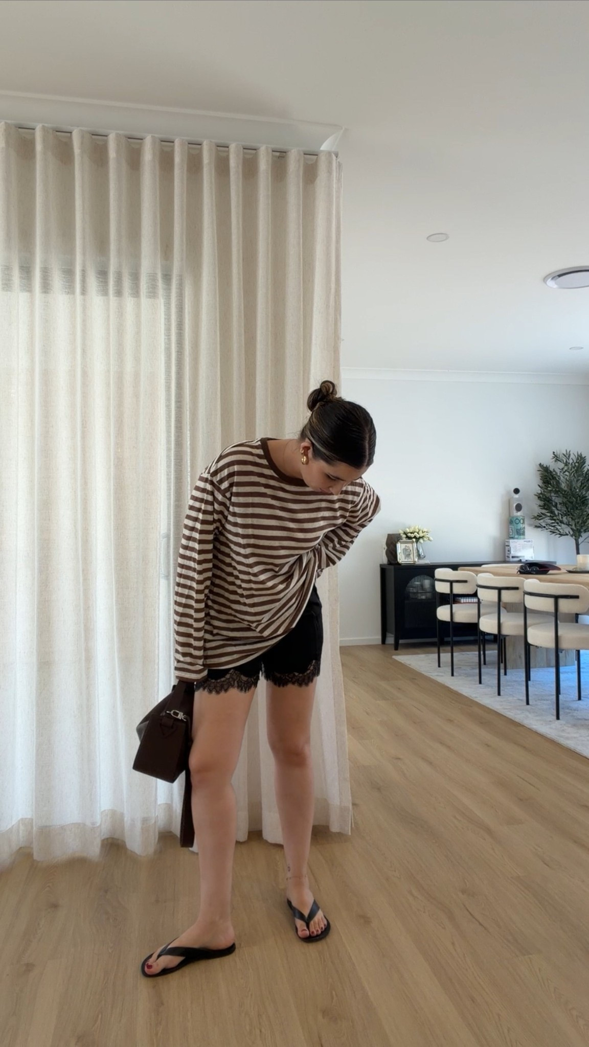 Cute & comfy for a lazy Saturday 🤎🤍🖤

I’m wearing a size 10 in the top and the shorts x 

#LTKstyletip #LTKsummer #LTKaustralia