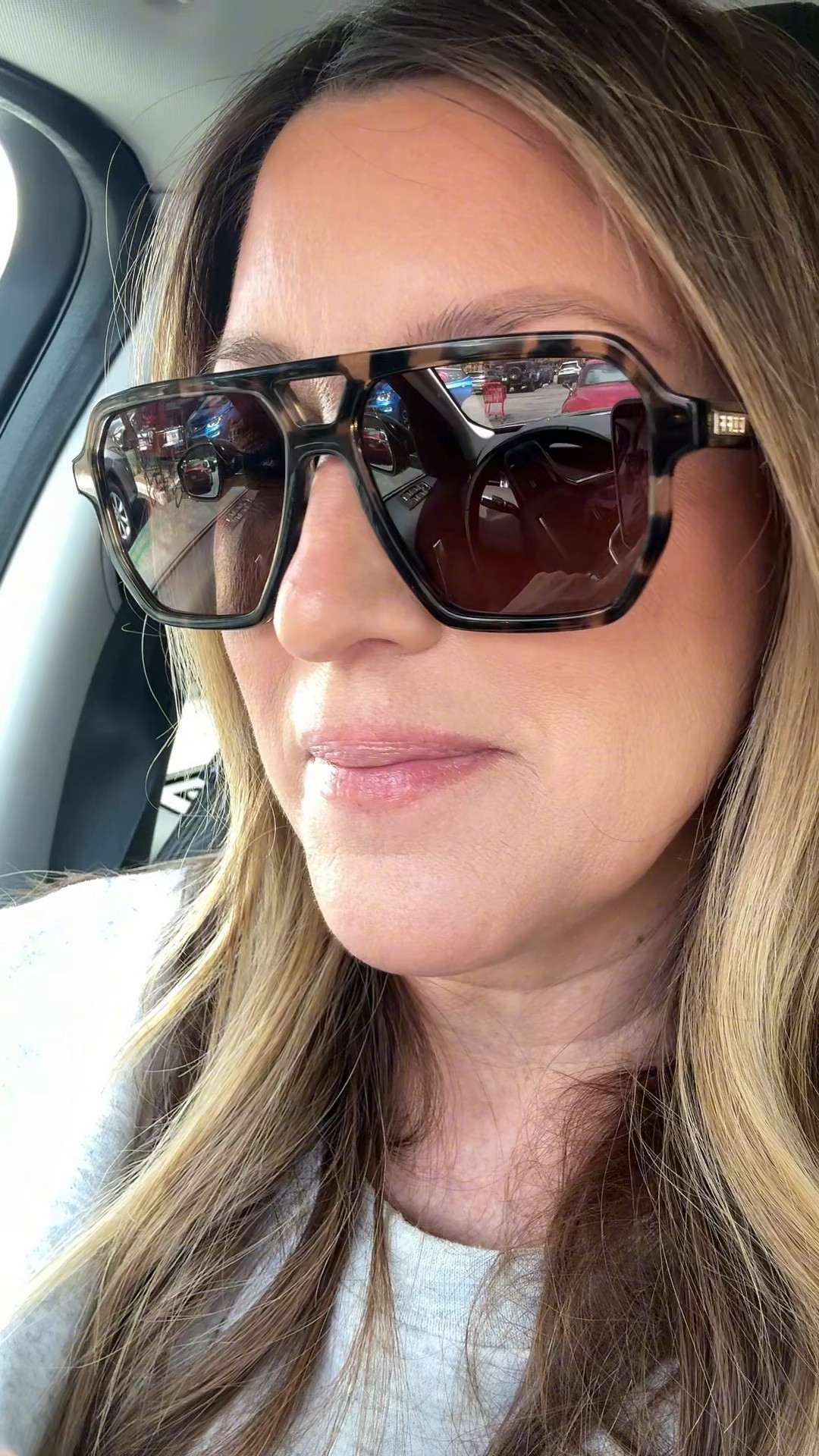 POV: you finally found sunglasses that make every outfit look expensive 😎✨ #LTKStyle #SunglassesFinds #EverydayStyle #CameronSunglasses #AccessoriesThatElevate #diffsumglasses

#LTKgrwm #LTKmomlife #LTKOver40