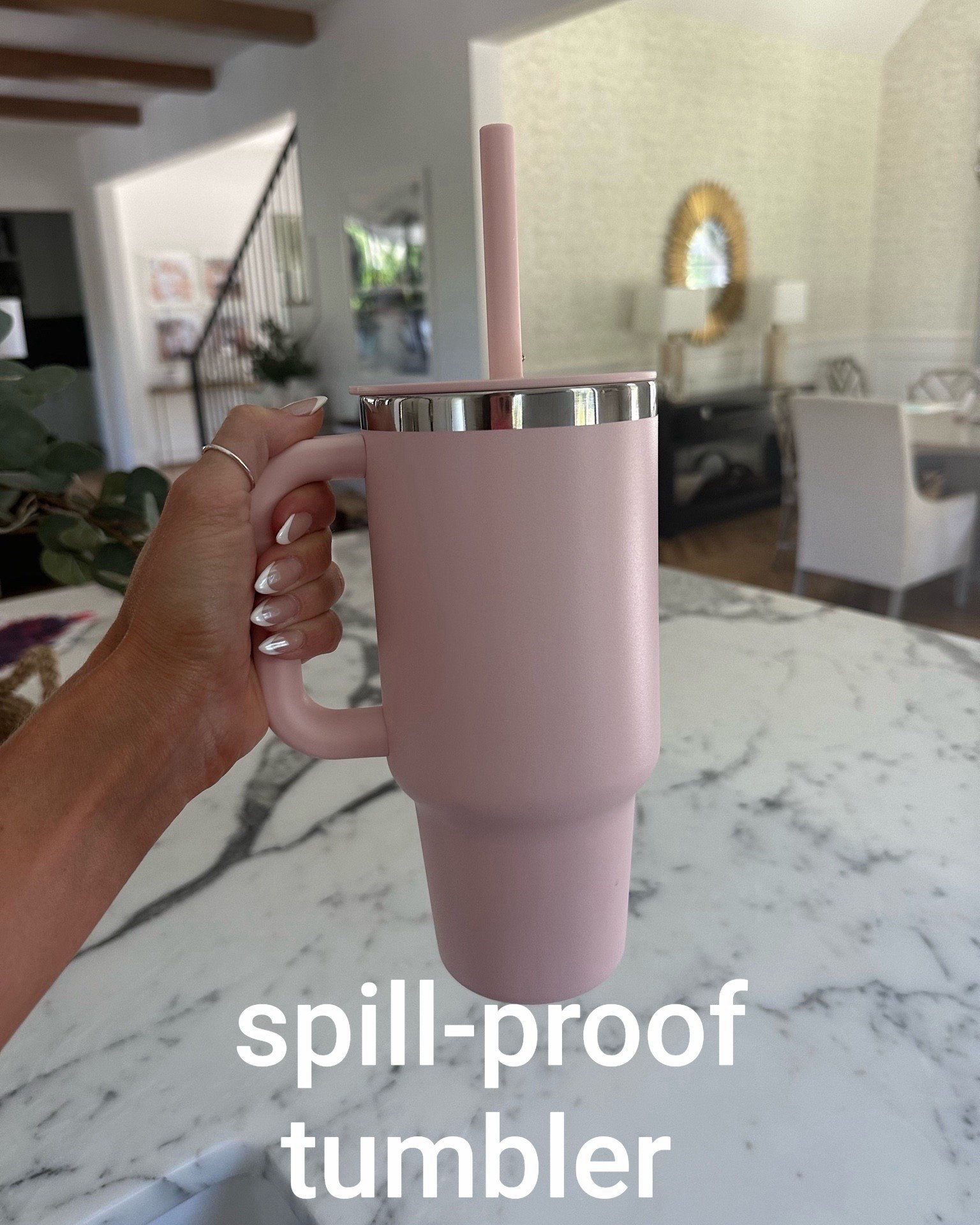 ahh just saw one of my favorite water bottles is 40% off! 🙌🏼