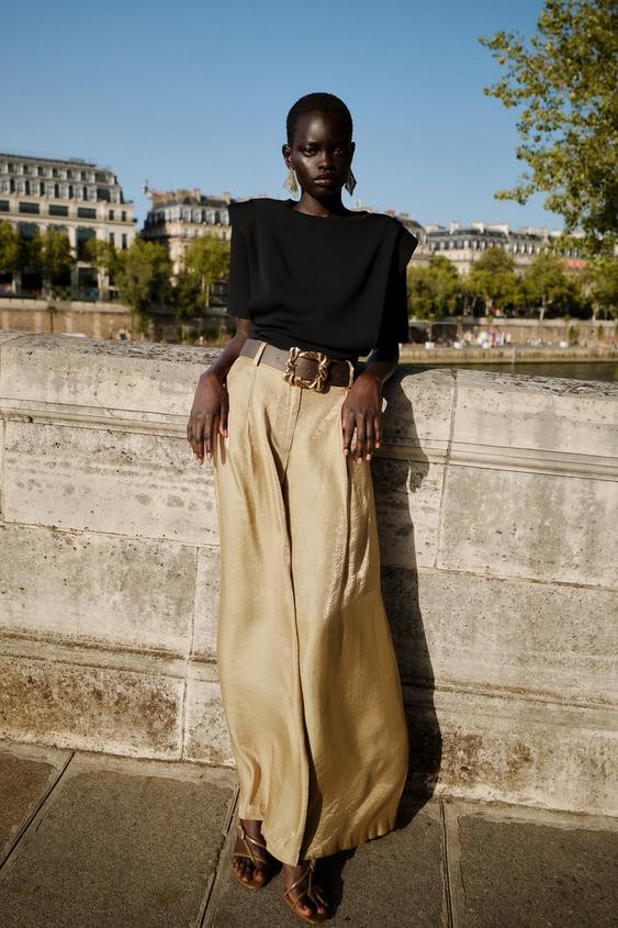 SHOULDER PAD KNIT TOP | Zara US