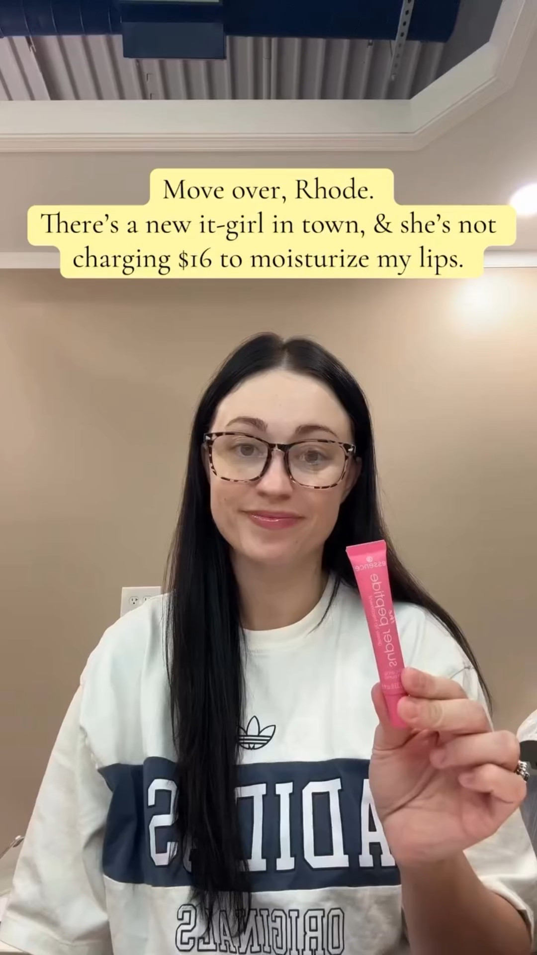 Happy National Lipstick Day!!! Celebrate by scooping up the amazing @essence_cosmetics @essencemakeup lip peptides from @ultabeauty for a crazy good discount!! These are seriously my go to now! 👏🏼 #lippeptide #nationallipstickday