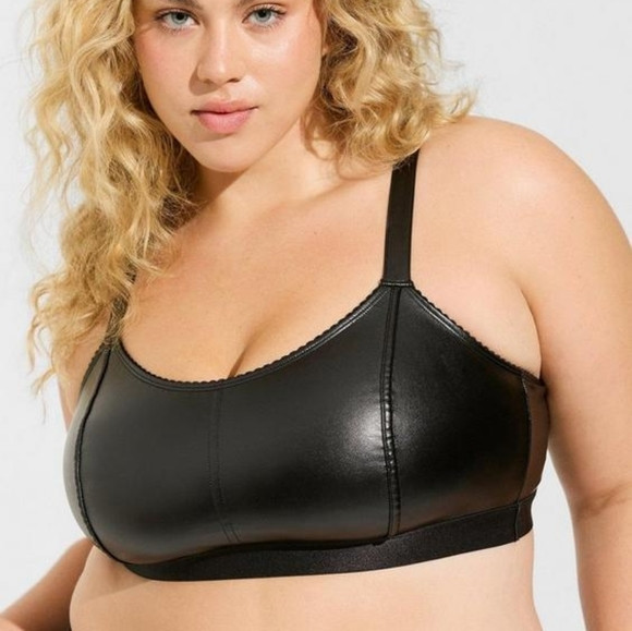 Women's Torrid Wireless Pleather Bralette, Torrid Size 2, 18 / 20 | Poshmark