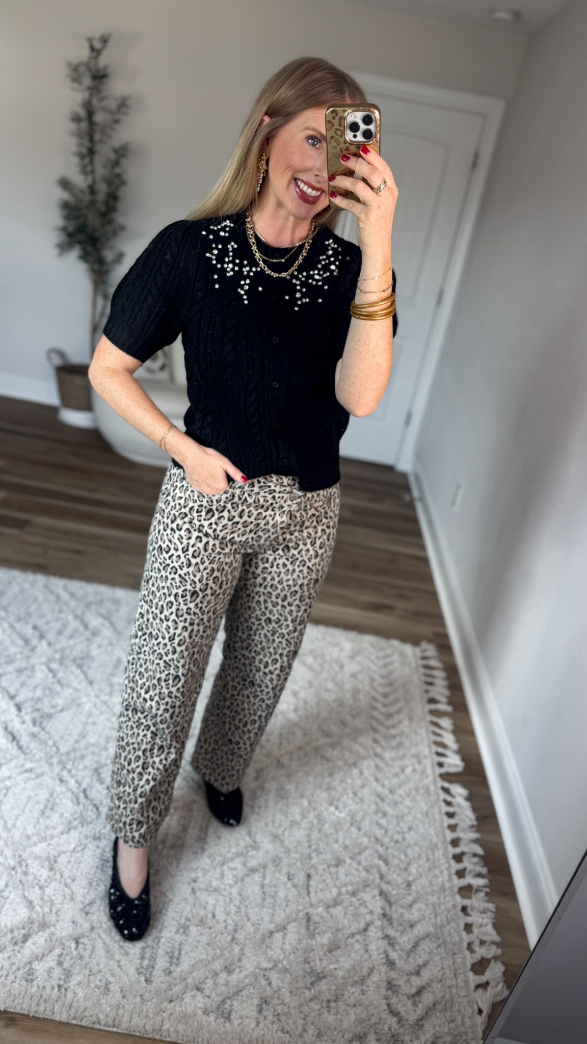 Weekend Walmart Wins try-on
Embellished short sleeve cardigan- medium
Leopard jeans- girls 16 [fits like women’s 6/8]

#LTKootd