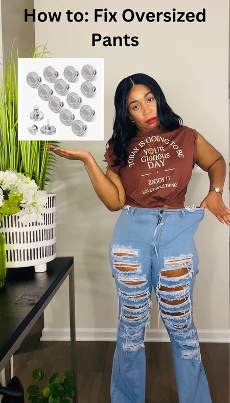 How to: Tighten pants with removable buttons! 
Outfits ideas : IG @ThePolishedSwan
Fashion Hacks: IG @MyTPSstyle



#LTKstyletip #LTKunder50 #LTKfit