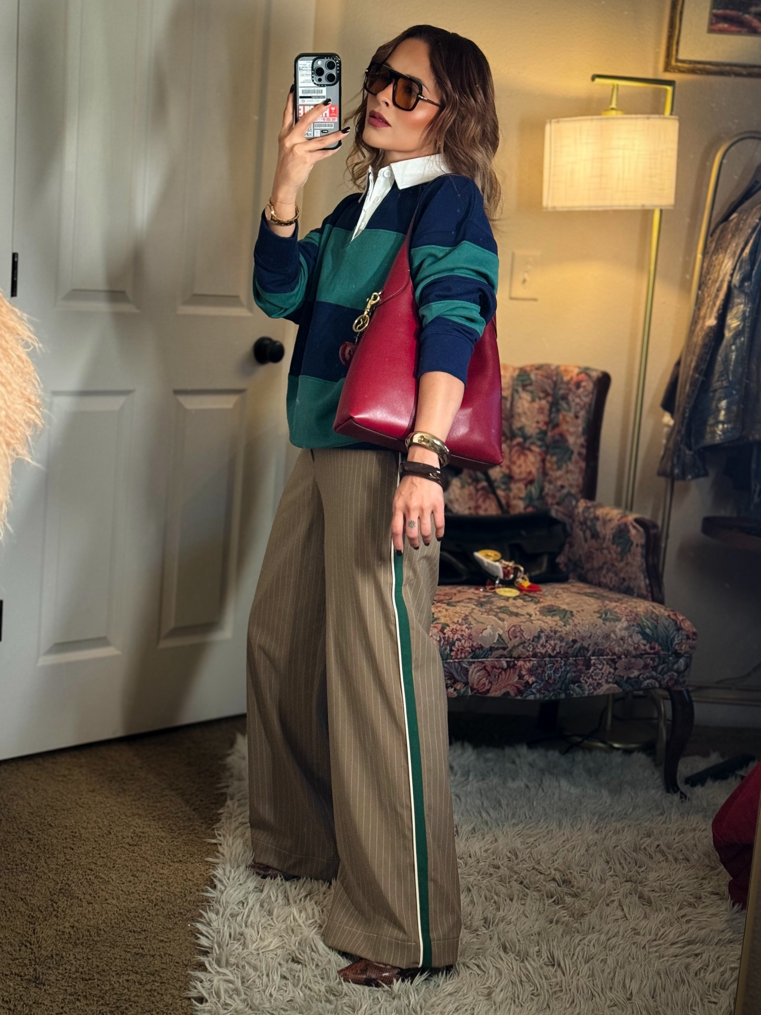 Sunday funday 

#poloshirt #stripedpants #falloutfit 