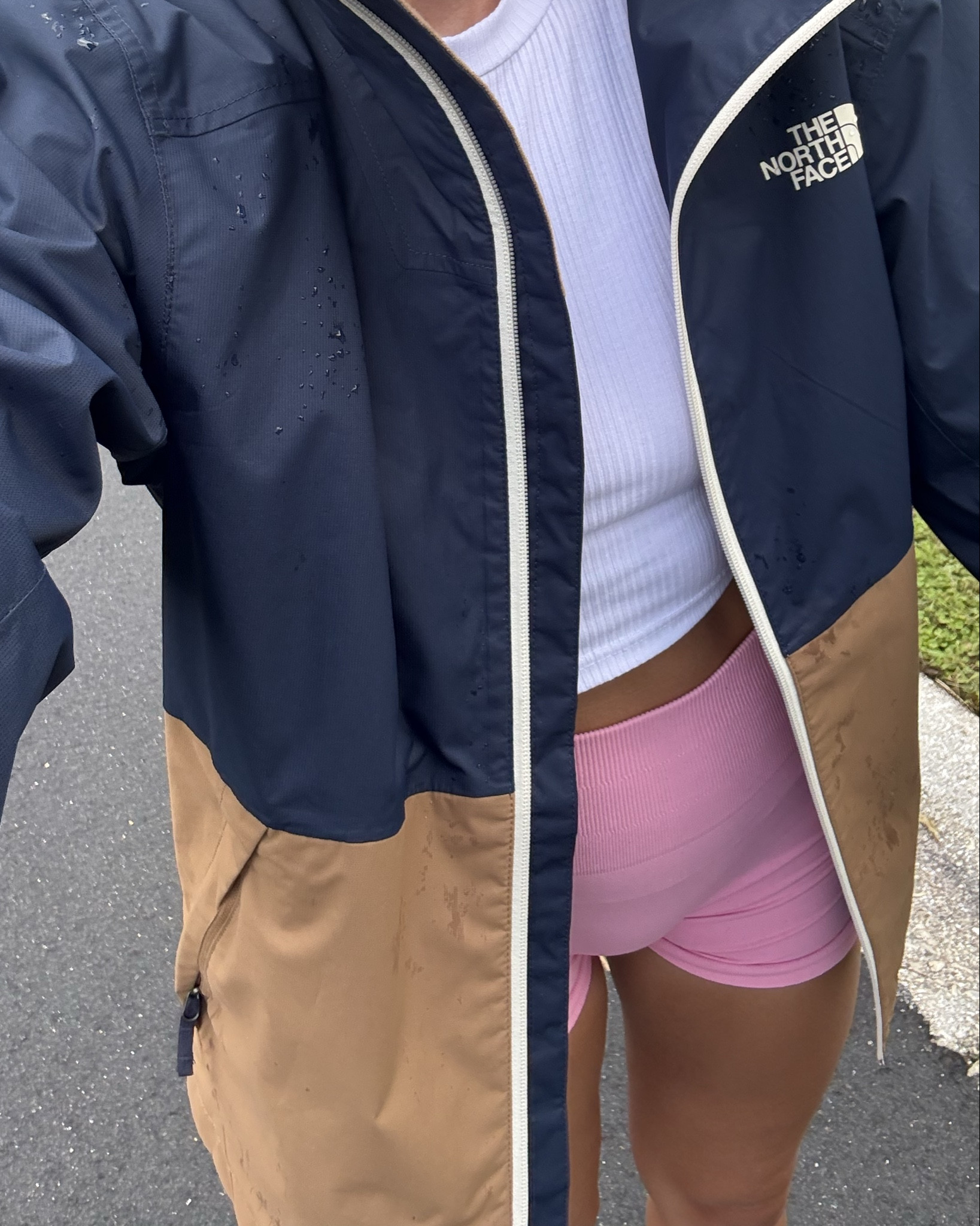 Rain jacket for unexpected Florida weather ☀️🌧️

#LTKActive #LTKWorkwear #LTKSeasonal