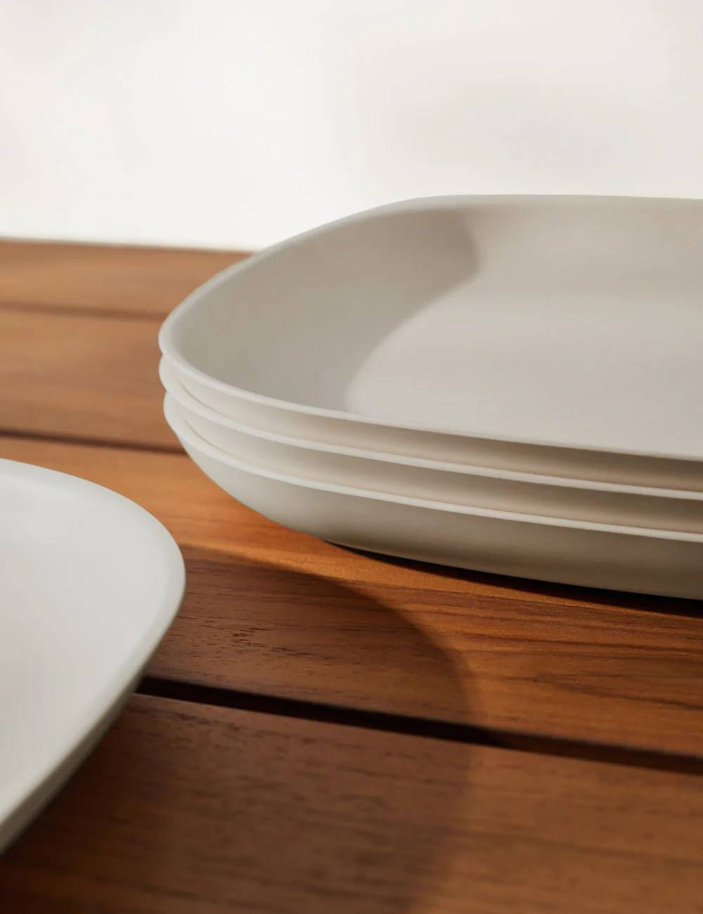 Pia Dinner Plate (Set of 4) | Lulu and Georgia 