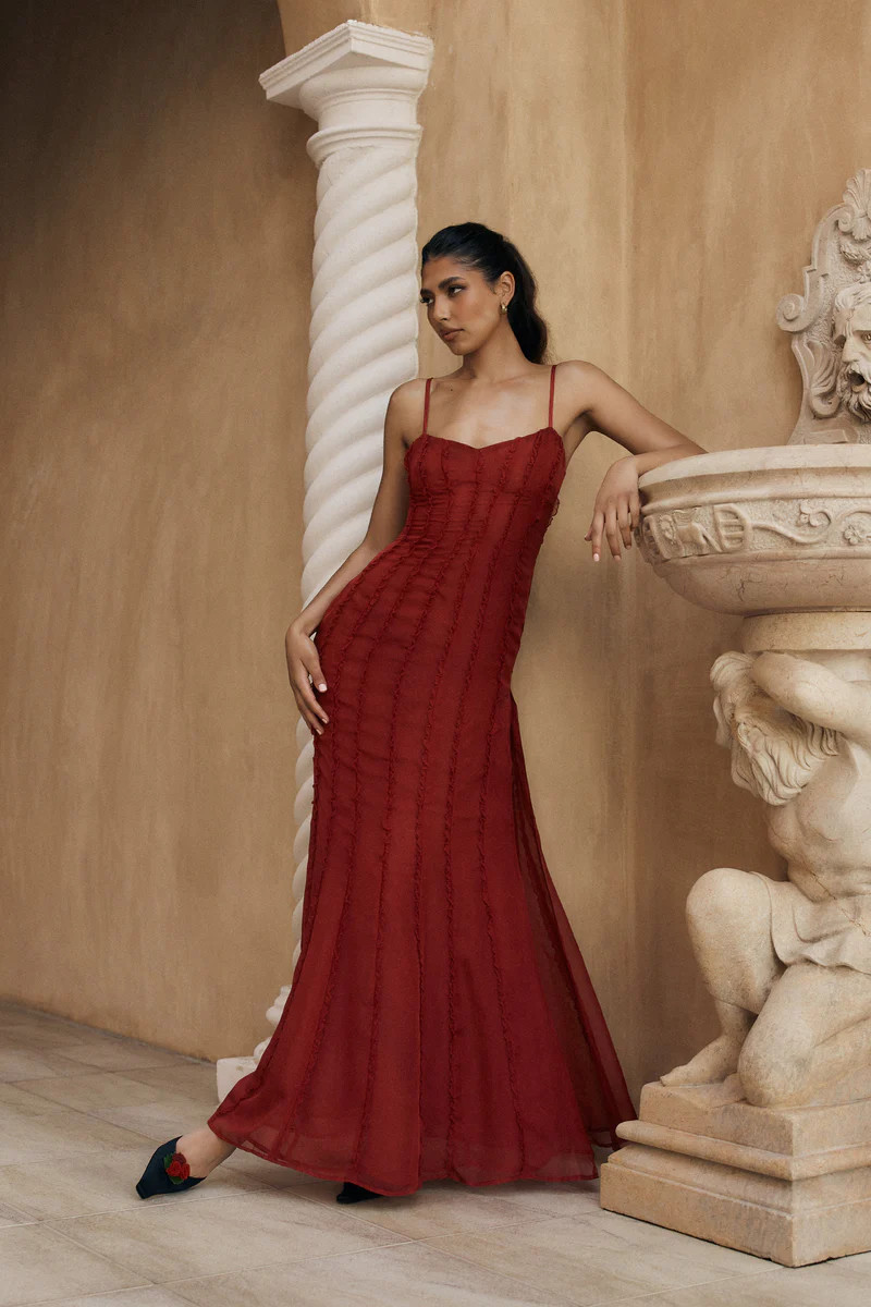 Jacinta Chiffon Maxi Dress - Vermilion Red | MESHKI US