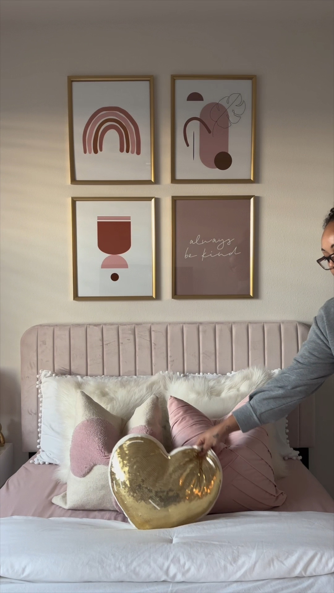 The details of my daughter’s pink bedroom💓

#LTKHome #LTKVideo #LTKSaleAlert