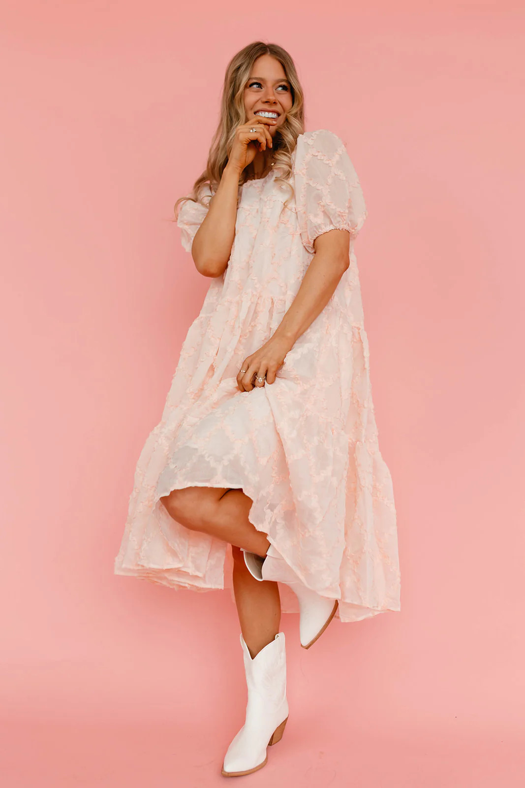 THE MIRABELLE PUFF SLEEVE DRESS IN PEACH | Pink Desert